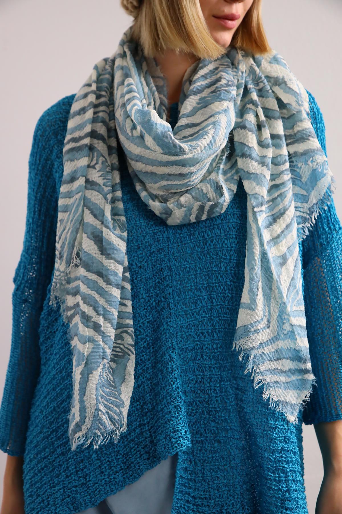  Açık Mavi Desenli Saçaklı Şal