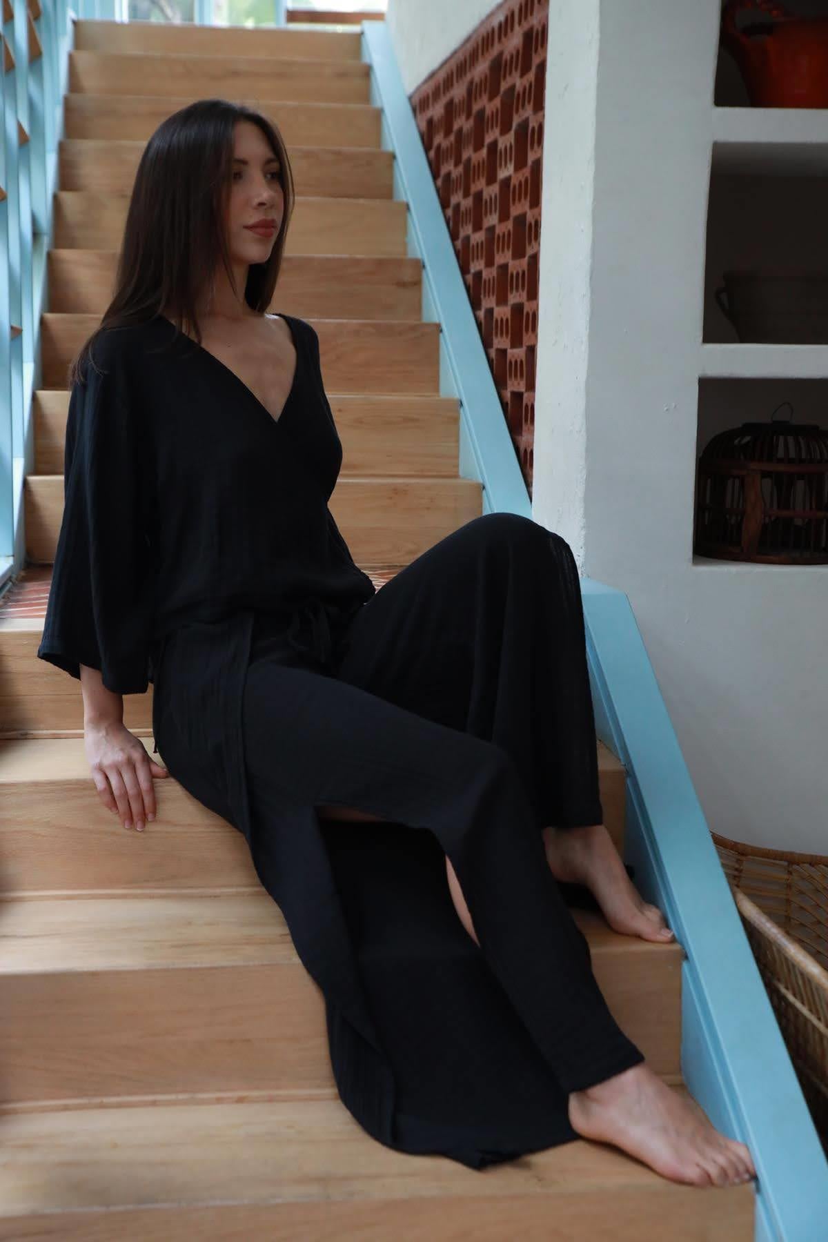 Siyah İp Bağlamalı Crop Bluz