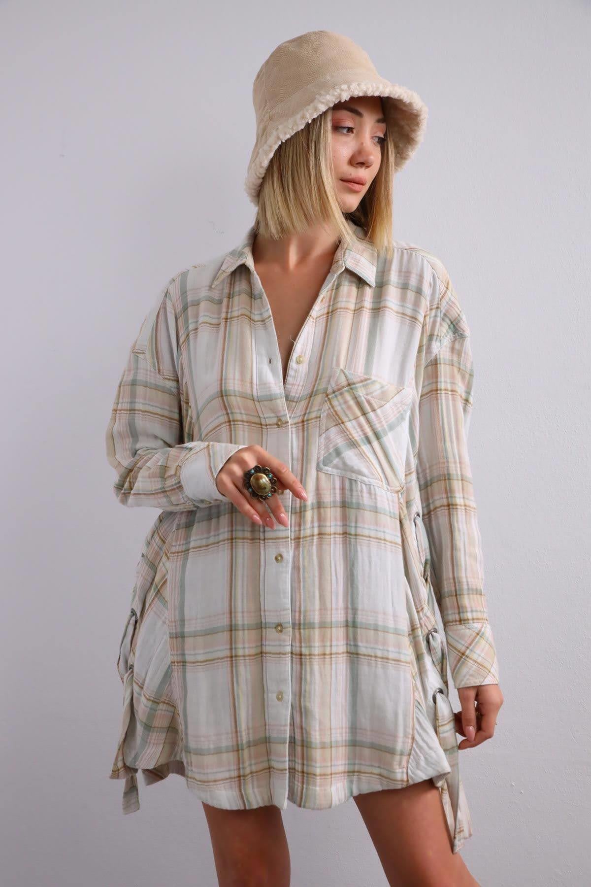 Krem Rengi Ekoseli Yanları Bağcık Detaylı Gömlek - Şaman Butik Krem Rengi Ekoseli Yanları Bağcık Detaylı Gömlek