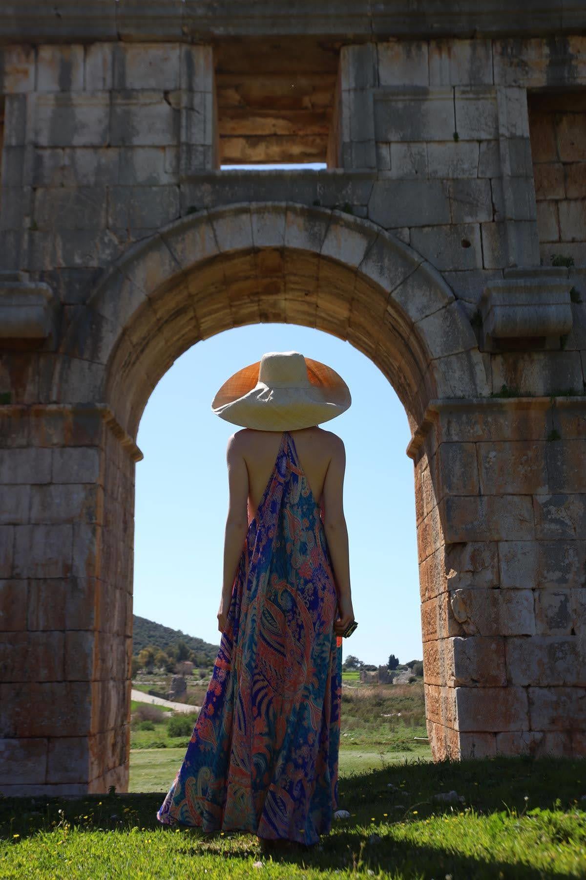 Mavi Otantik İşlemeli Ayna Detaylı Askılı İpek Elbise - Şaman Butik Mavi Otantik İşlemeli Ayna Detaylı Askılı İpek Elbise