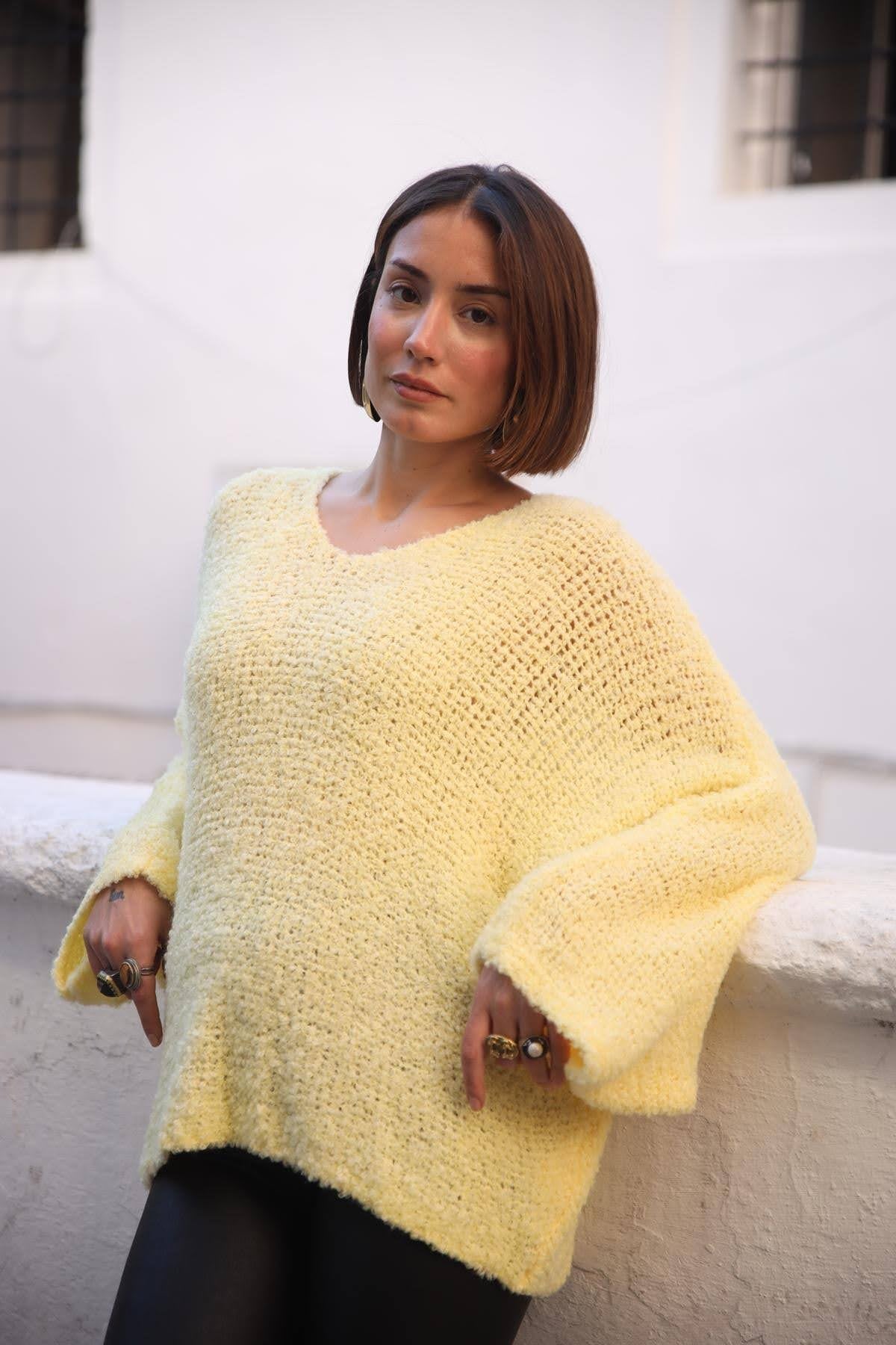 Butter Yellow V Yaka Yünlü Salaş Kazak