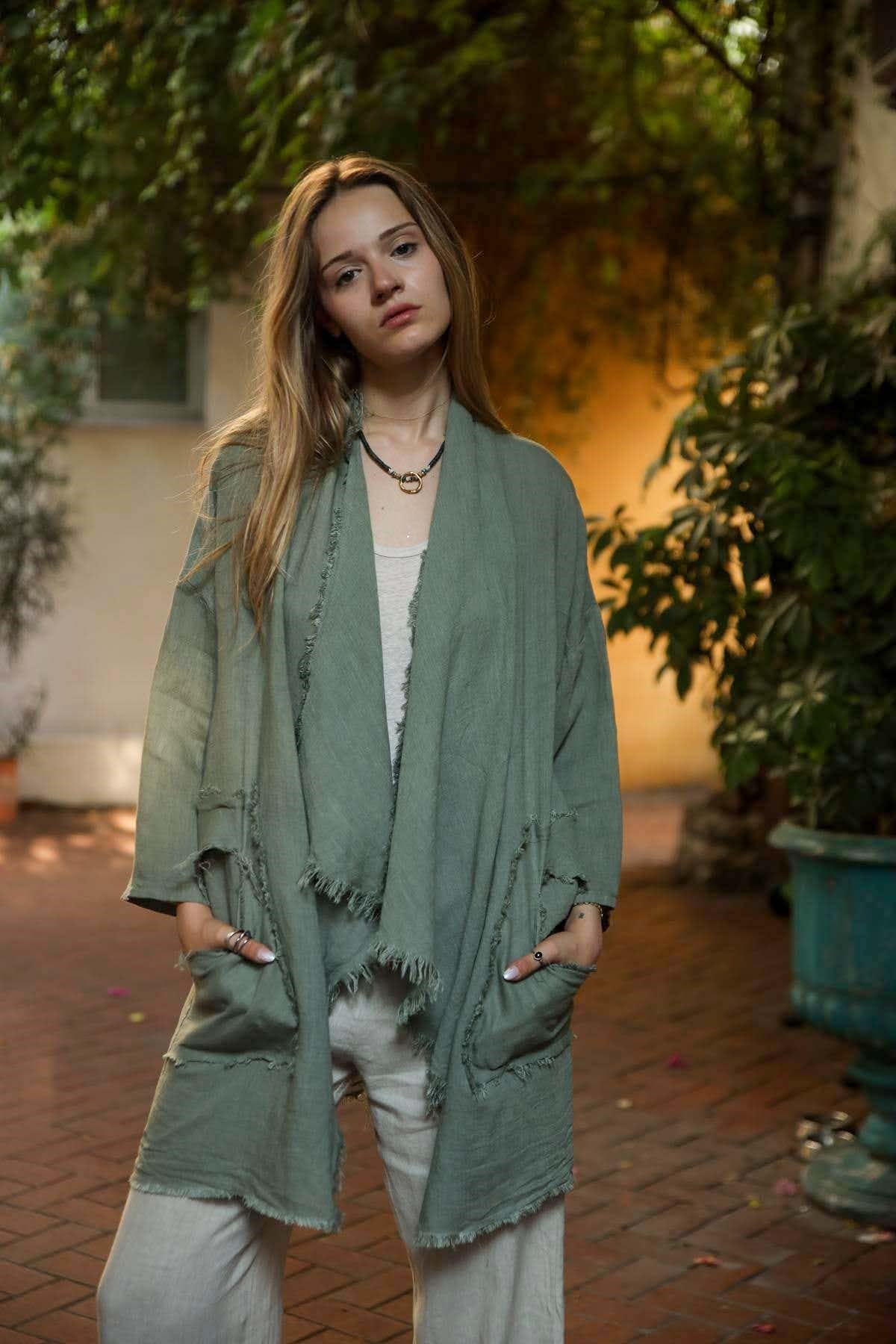 Haki Asimetrik Kesim Saçaklı Kısa Keten Kaftan