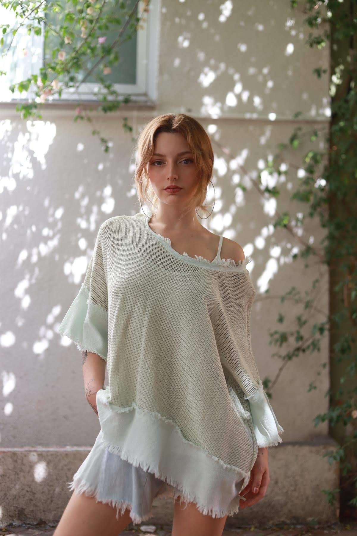 Su Yeşili Saçaklı Astarlı Keten File Bluz