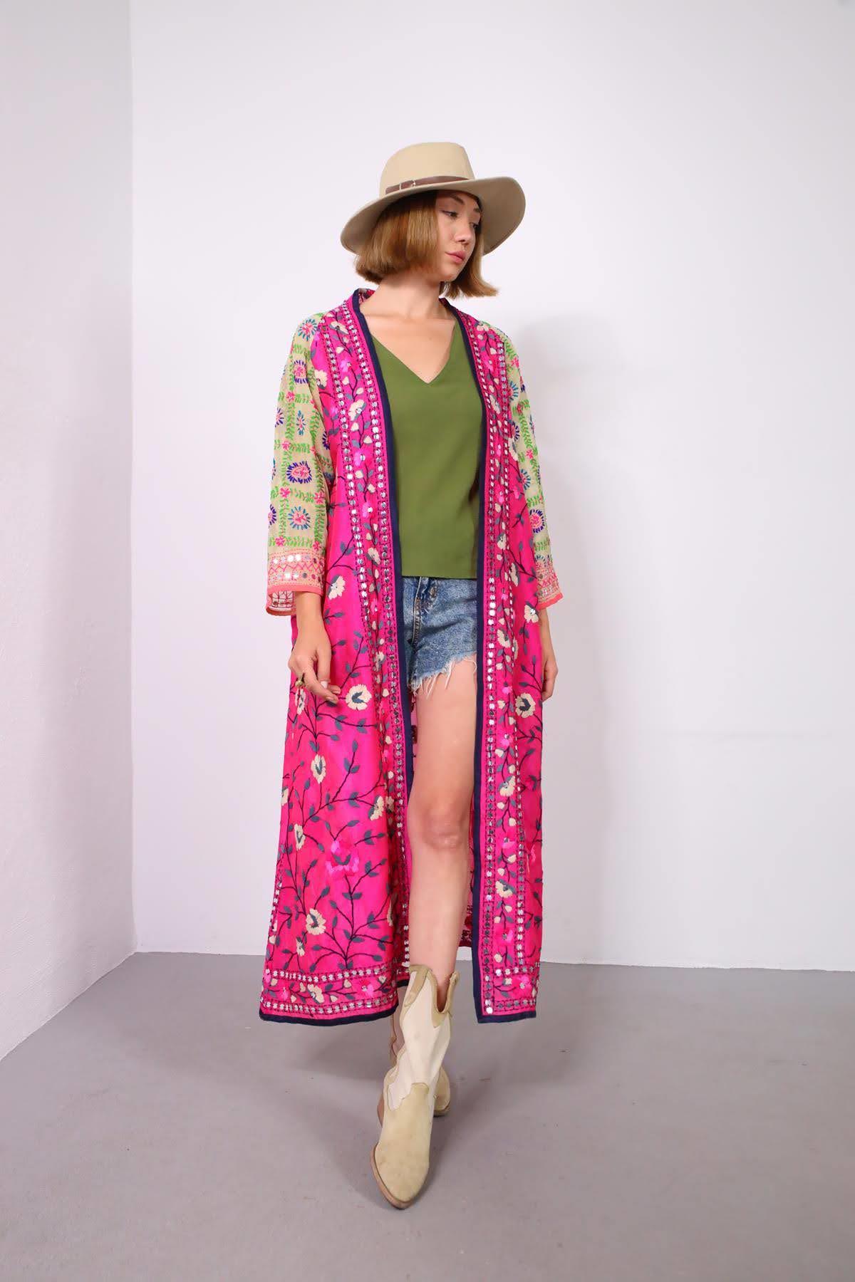  Fuşya İşlemeli Bohem Uzun Kaftan