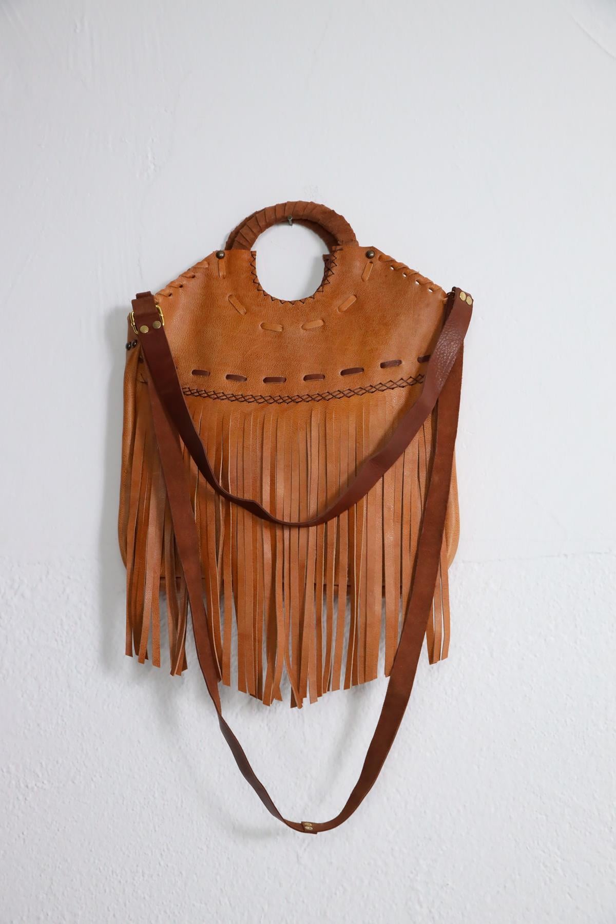 Camel Rengi Püsküllü Deri Çanta - Şaman Butik Camel Rengi Püsküllü Deri Çanta