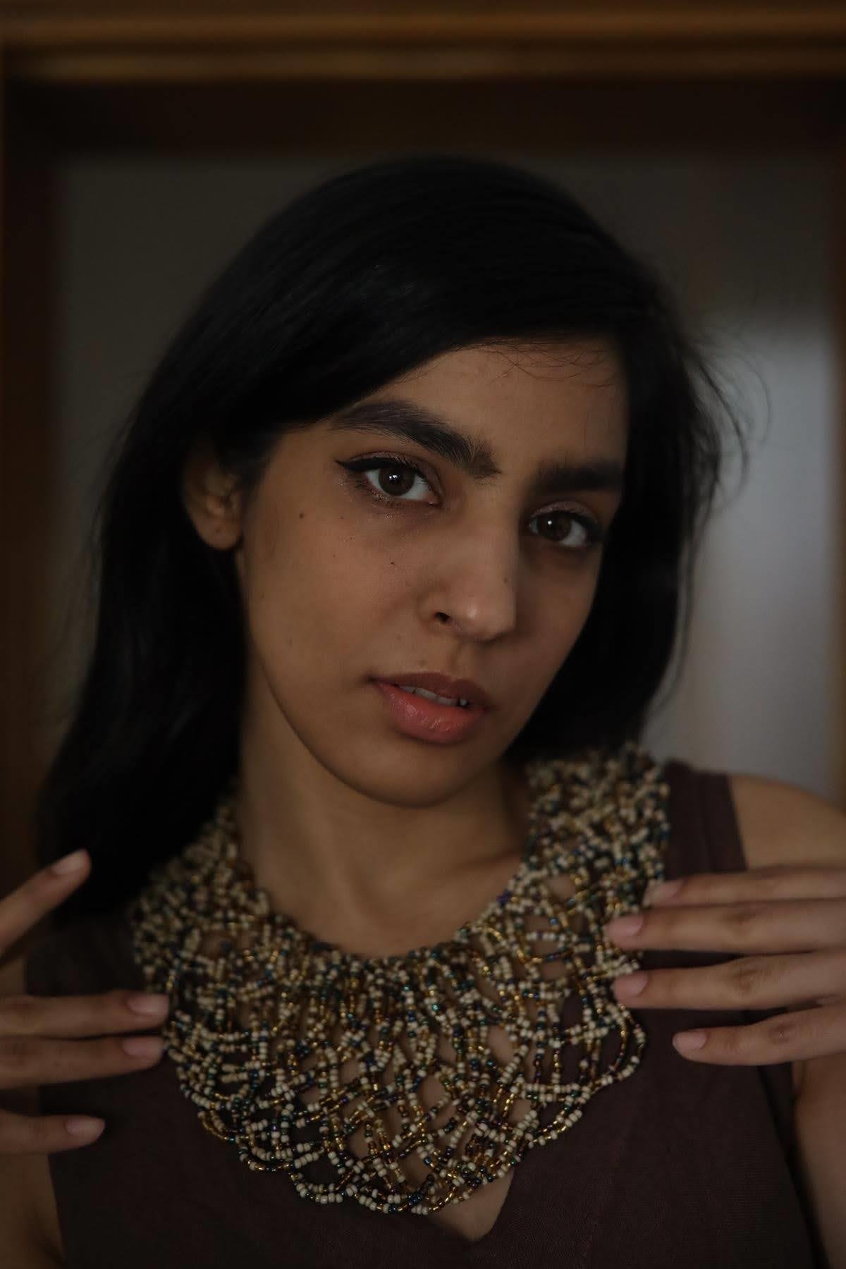 Renkli Boncuk Örme Kolye