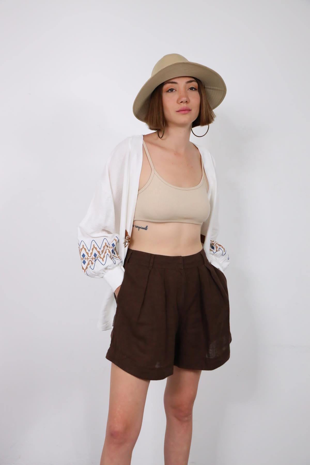 Kahverengi Pileli Keten Şort - Şaman Butik Kahverengi Pileli Keten Şort