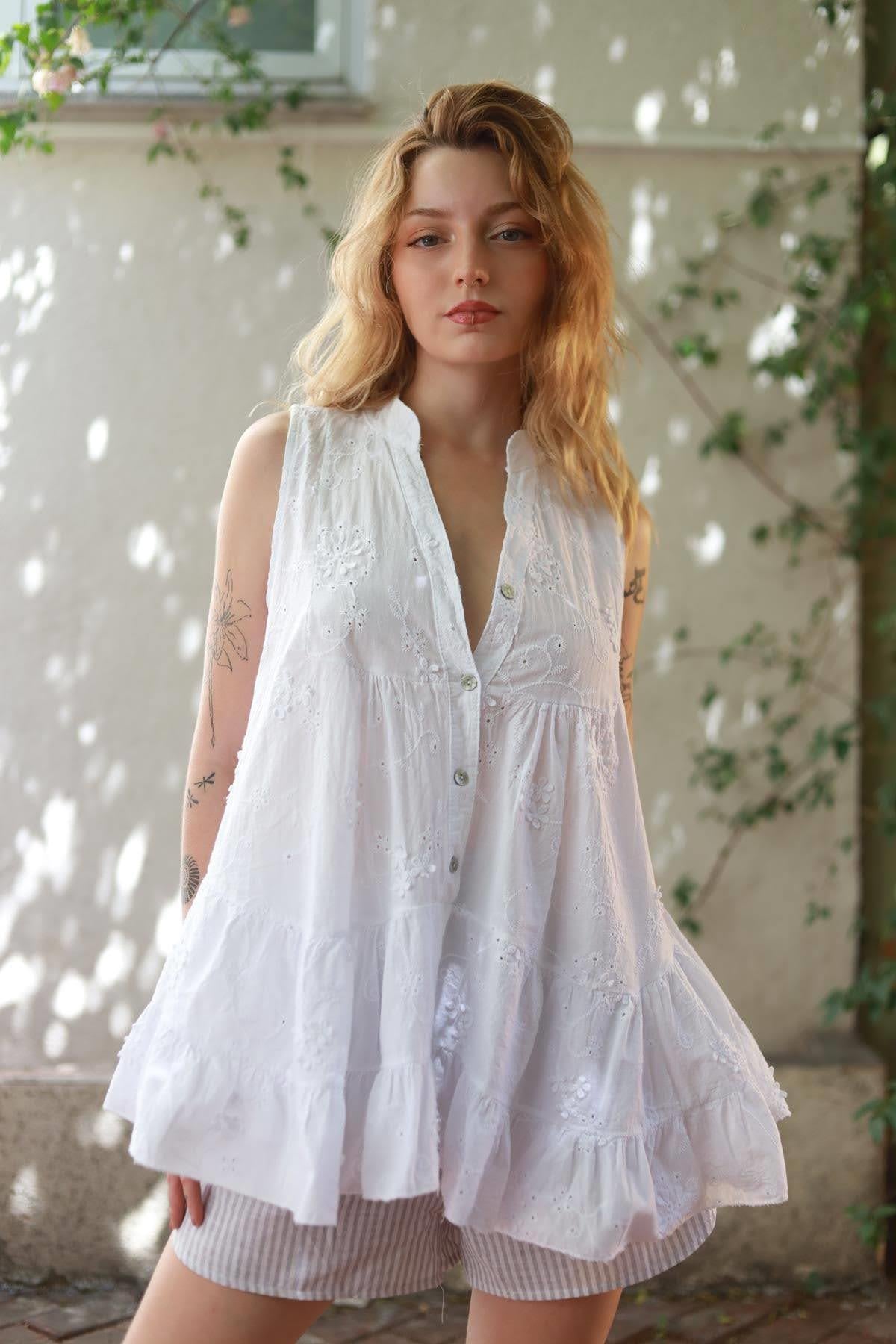 White Floral Embroidered Short Tunic