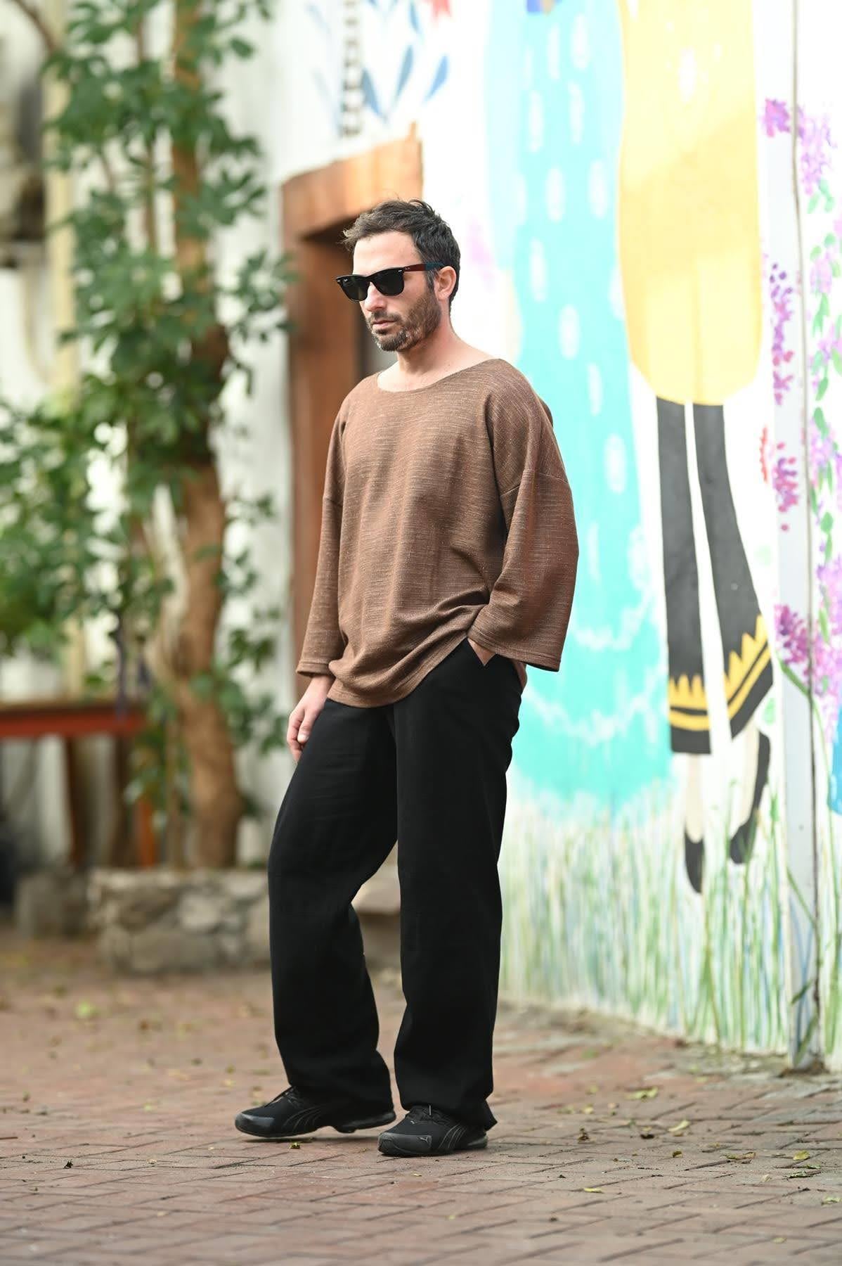 Kahverengi Geniş Yaka Truvakar Kol Erkek Sweatshirt