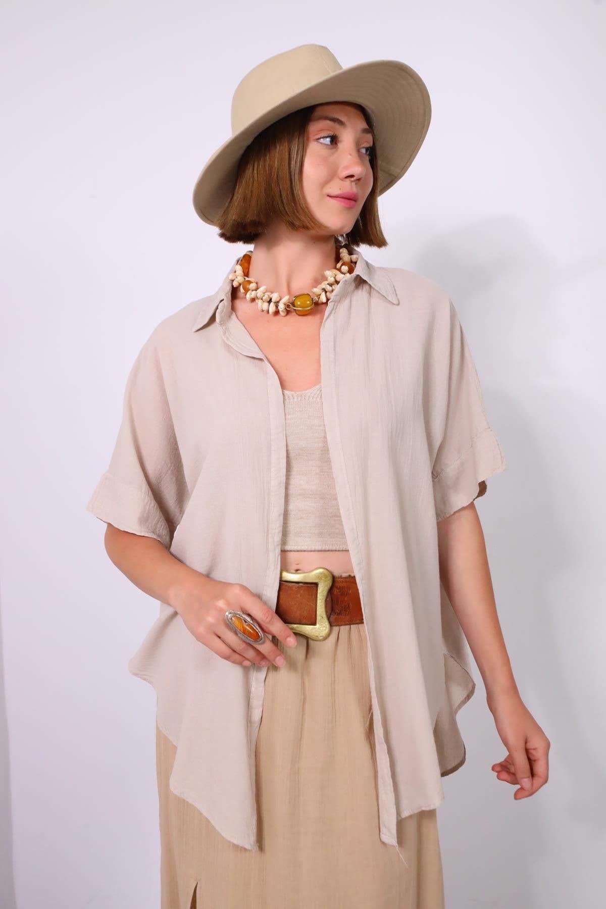 Taş Rengi Oval Kesim Düğmesiz Gömlek  - Şaman Butik Taş Rengi Oval Kesim Düğmesiz Gömlek