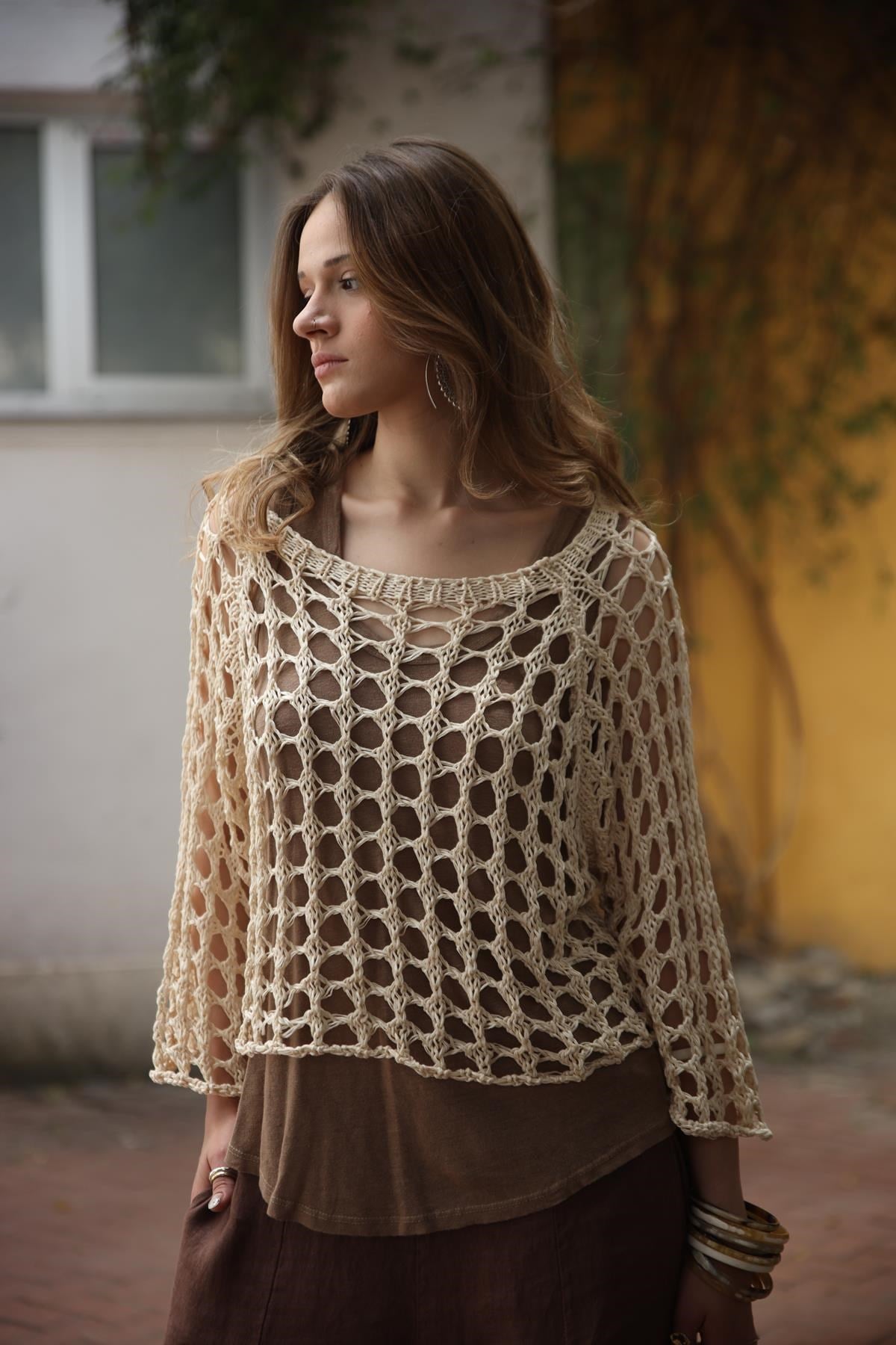 Krem Rengi Delikli Triko Bluz