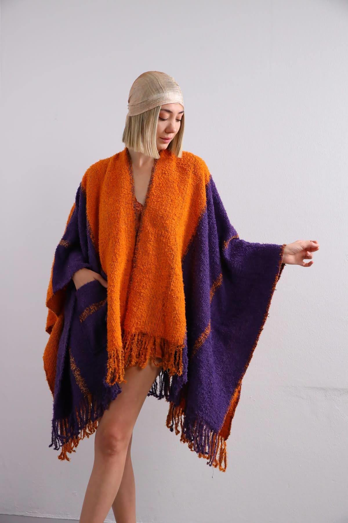 Turuncu Mor Tek Cepli Saçaklı Panço - Şaman Butik - Bohem Giyim ve Aksesuar | Kadın & Erkek Turuncu Mor Tek Cepli Saçaklı Panço