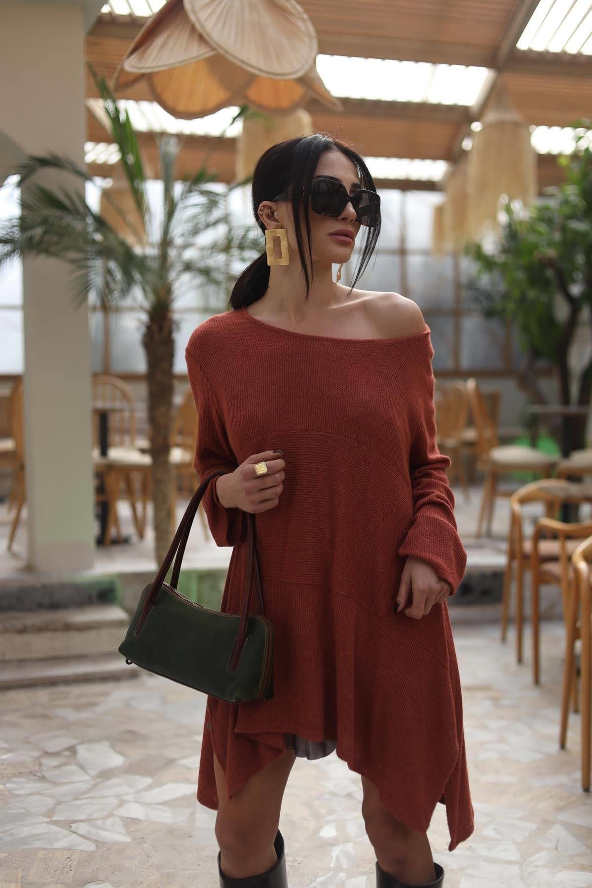 Kiremit Rengi Dikiş Detaylı Tunik