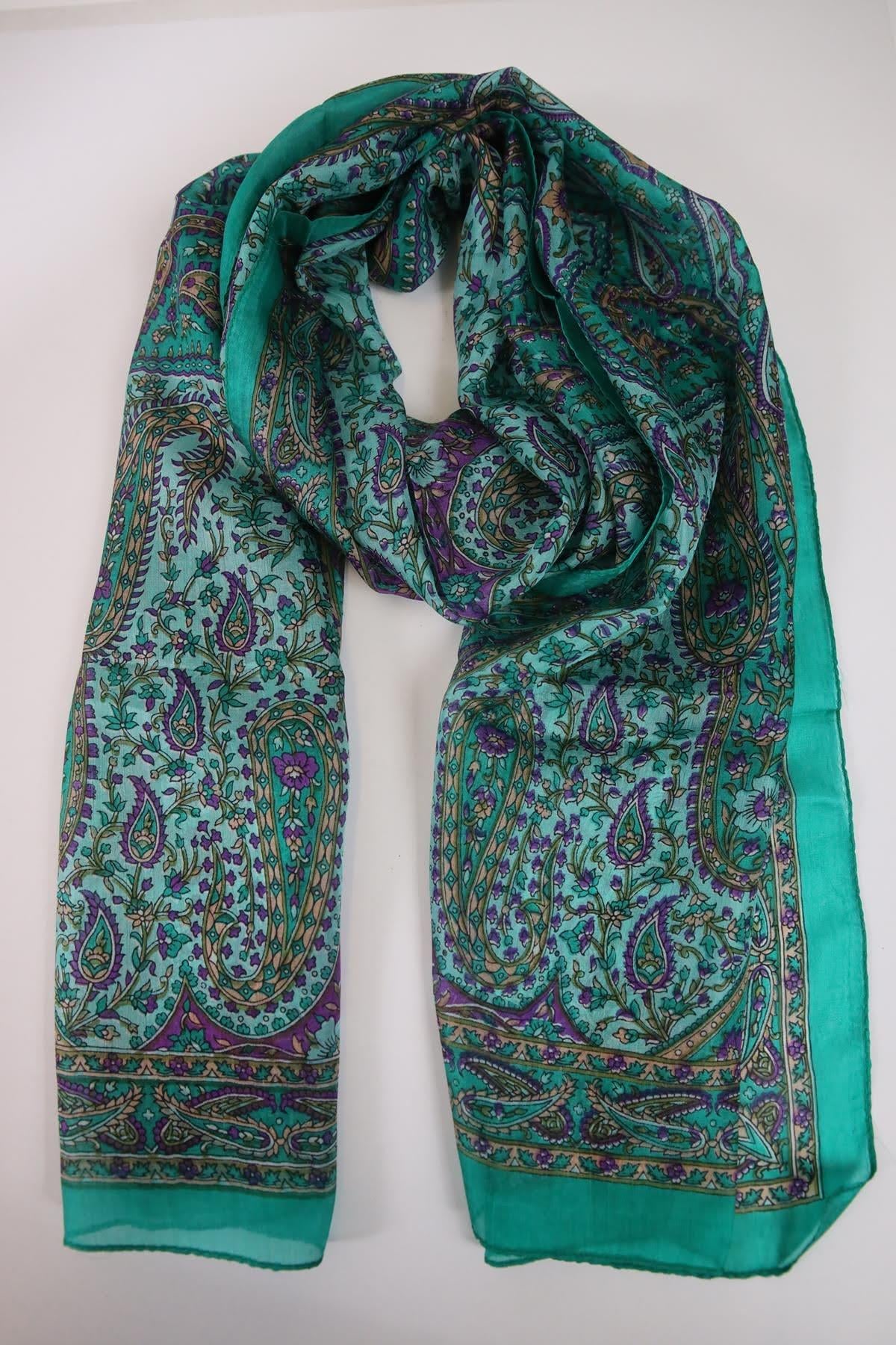 Yeşil Desenli İpek Şal - Şaman Butik Yeşil Desenli İpek Şal