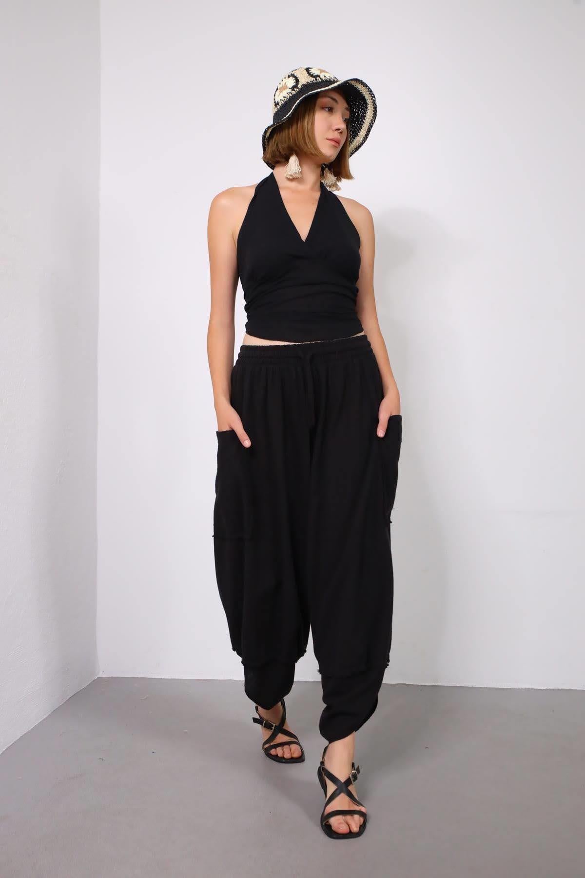 Siyah Torba Cepli Püsküllü Paça Detaylı Pantolon - Şaman Butik Siyah Torba Cepli Püsküllü Paça Detaylı Pantolon