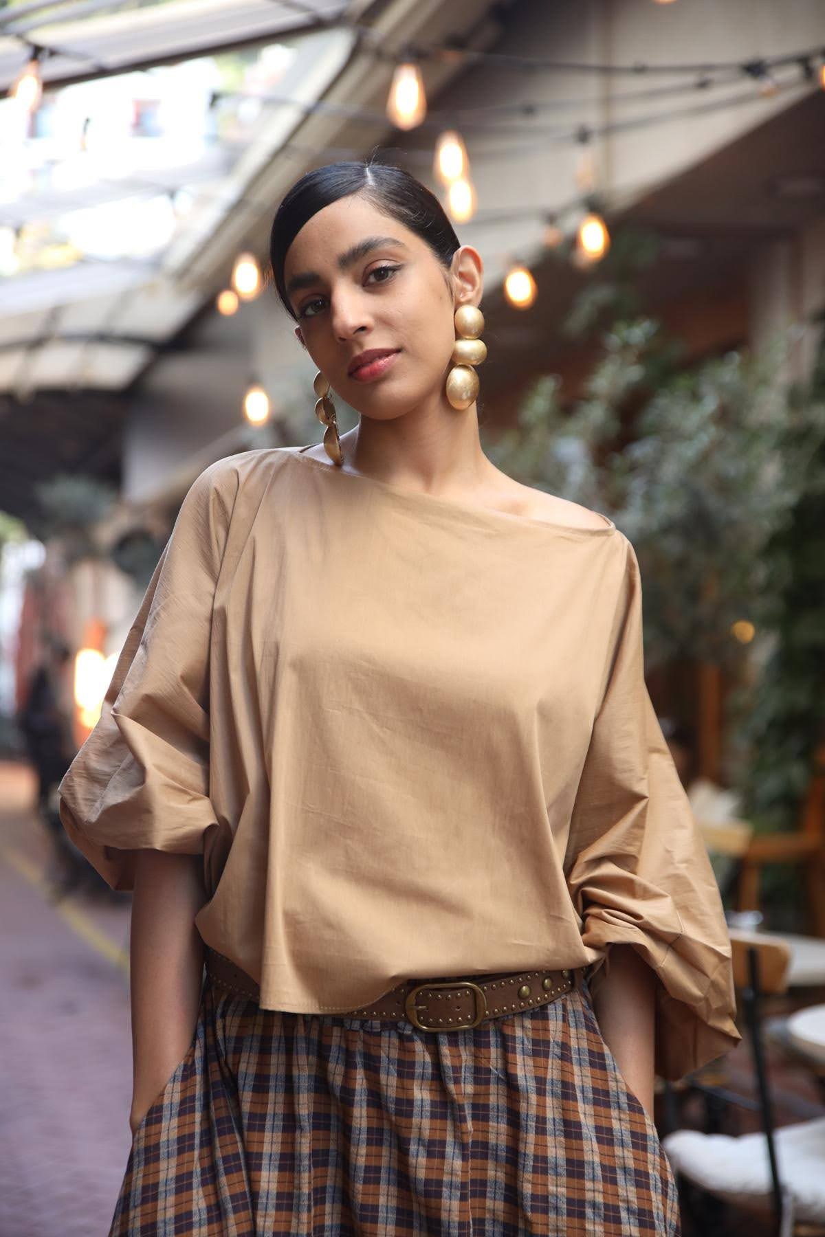 Camel Rengi Düğmeli Balon Kol Bluz