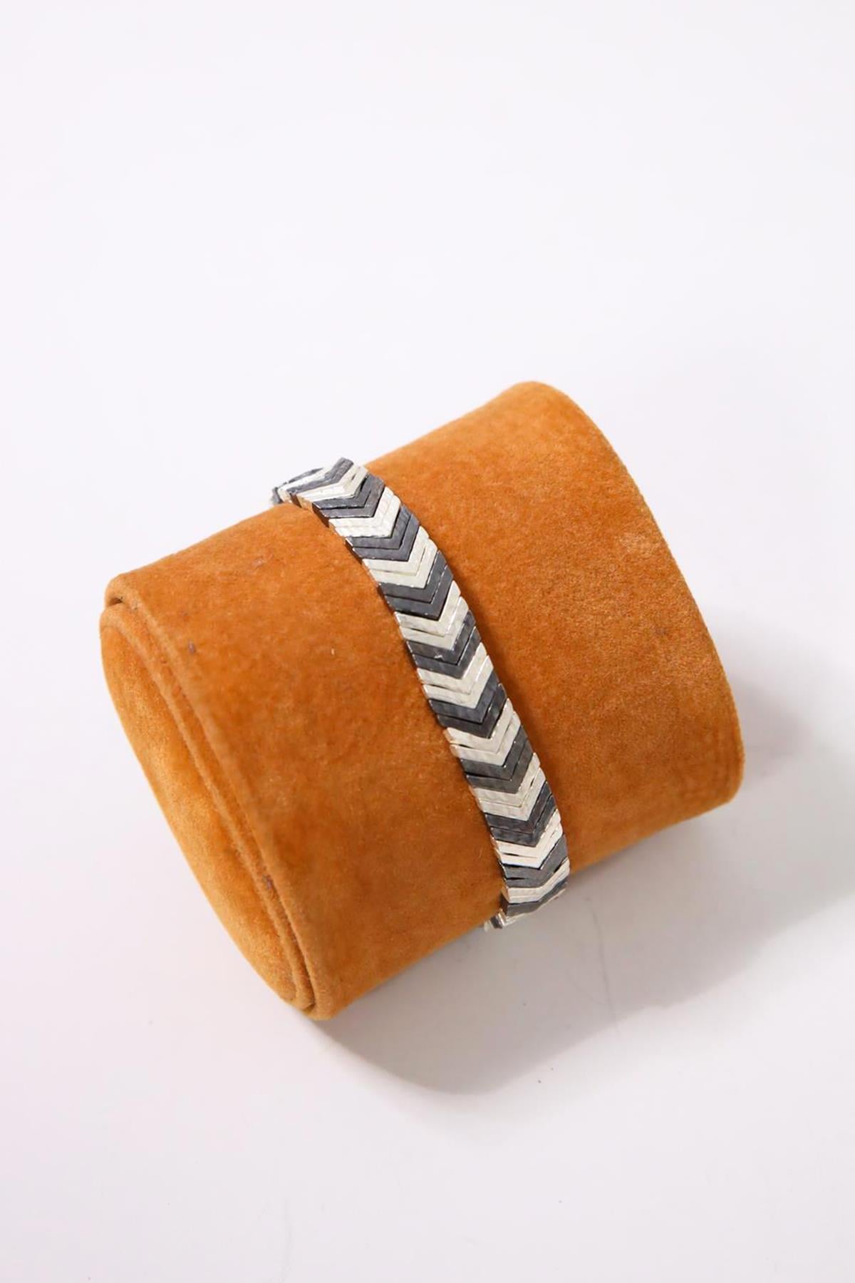 Alloy Madeni El Yapımı Gri Bileklik - Şaman Butik Alloy Madeni El Yapımı Gri Bileklik