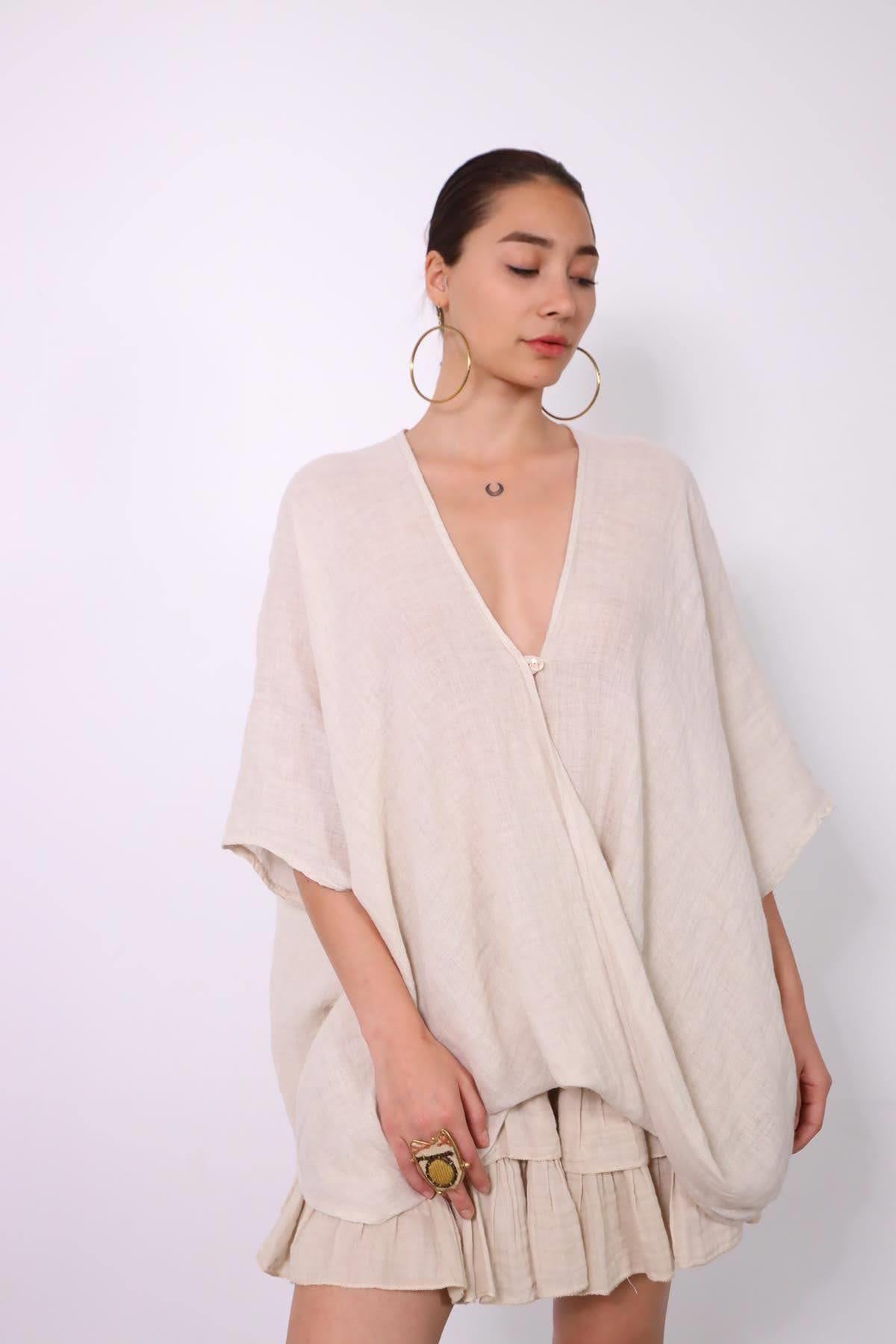 Krem Rengi Tek Düğme Keten Judith Bluz - Şaman Butik - Bohem Giyim ve Aksesuar | Kadın & Erkek Krem Rengi Tek Düğme Keten Judith Bluz