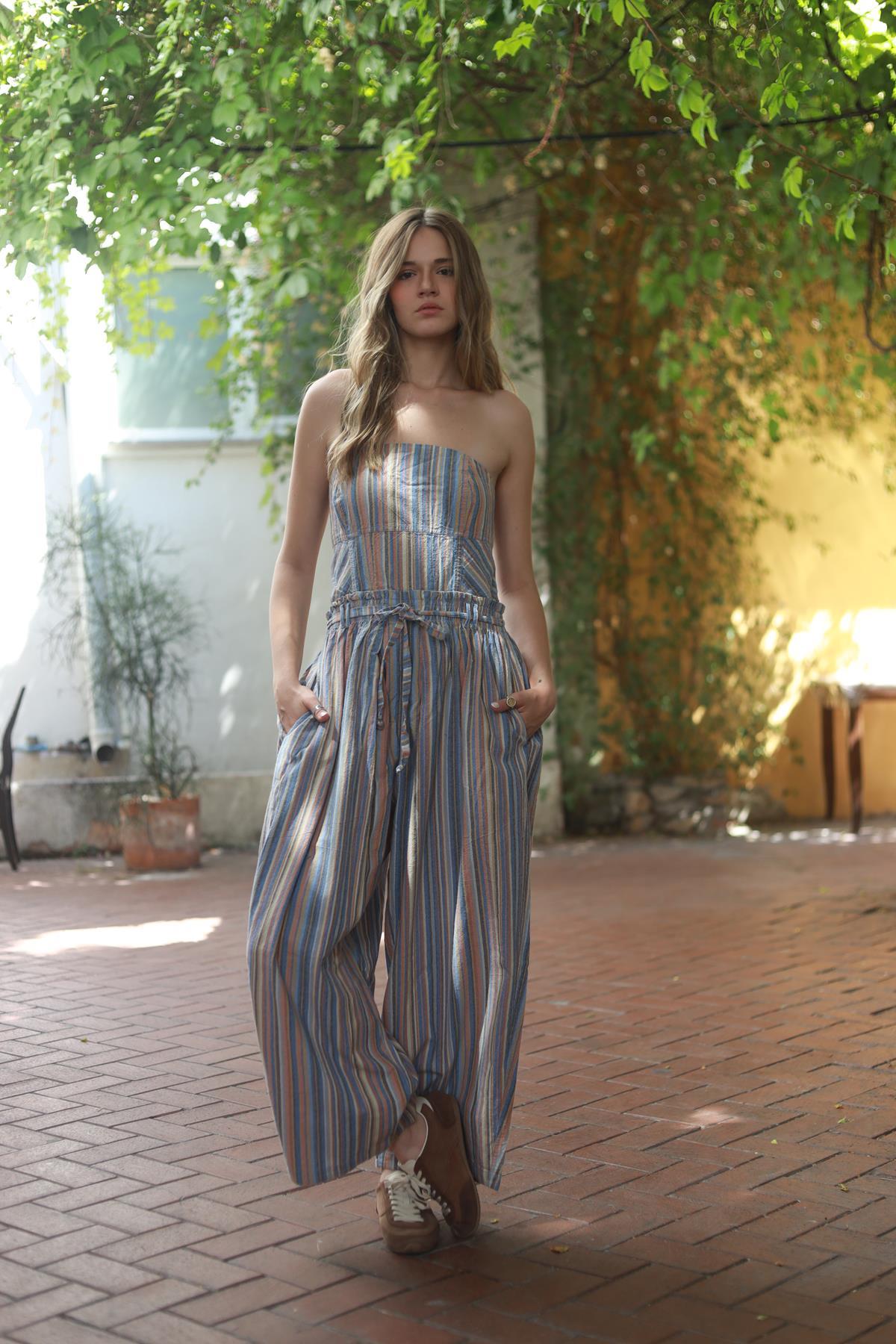 Mavi Çizgili Sırtı Gipeli Straplez Tulum