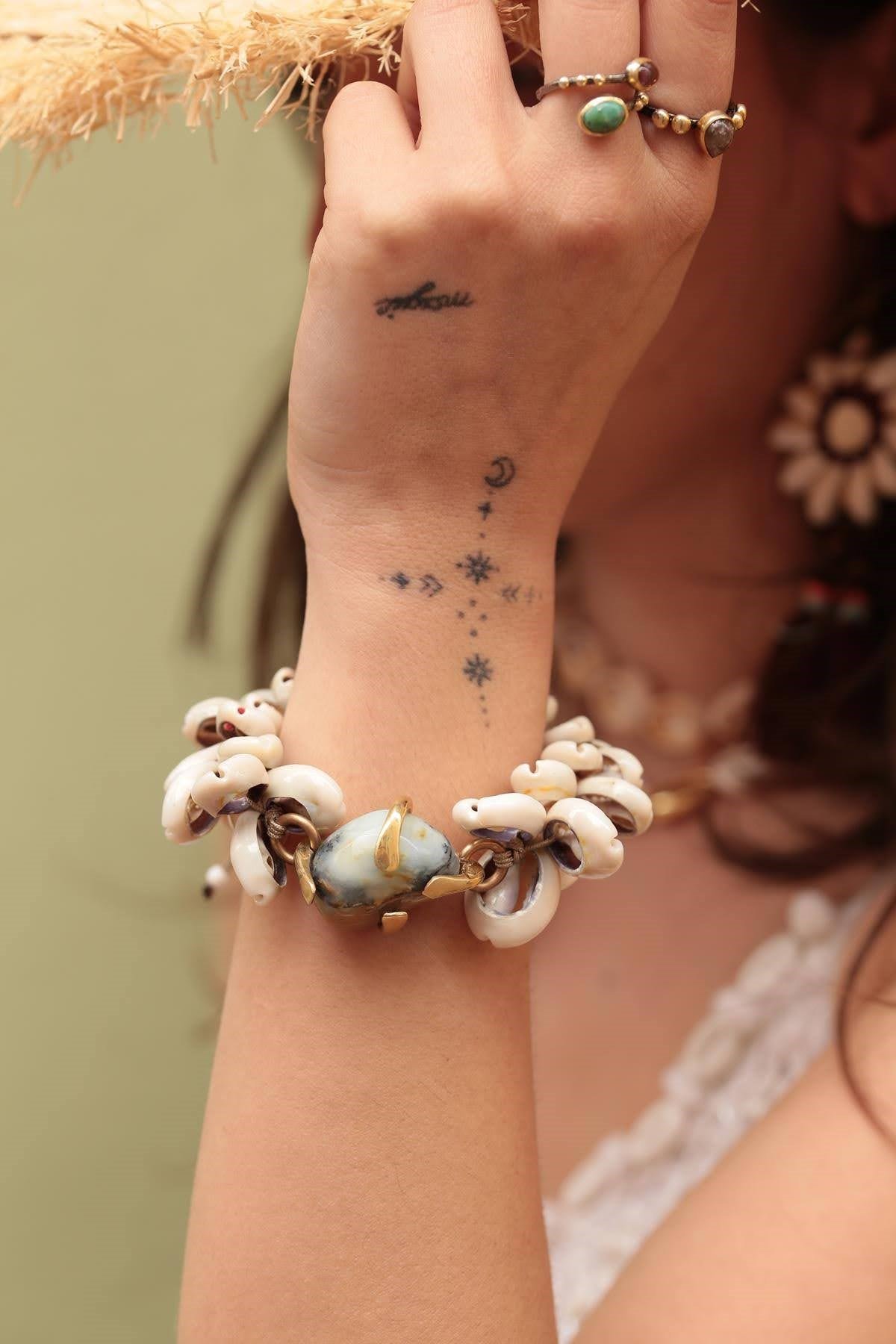 Seramik Desen Doğal Taşlı Deniz Kabuklu Bileklik - Şaman Butik Seramik Desen Doğal Taşlı Deniz Kabuklu Bileklik