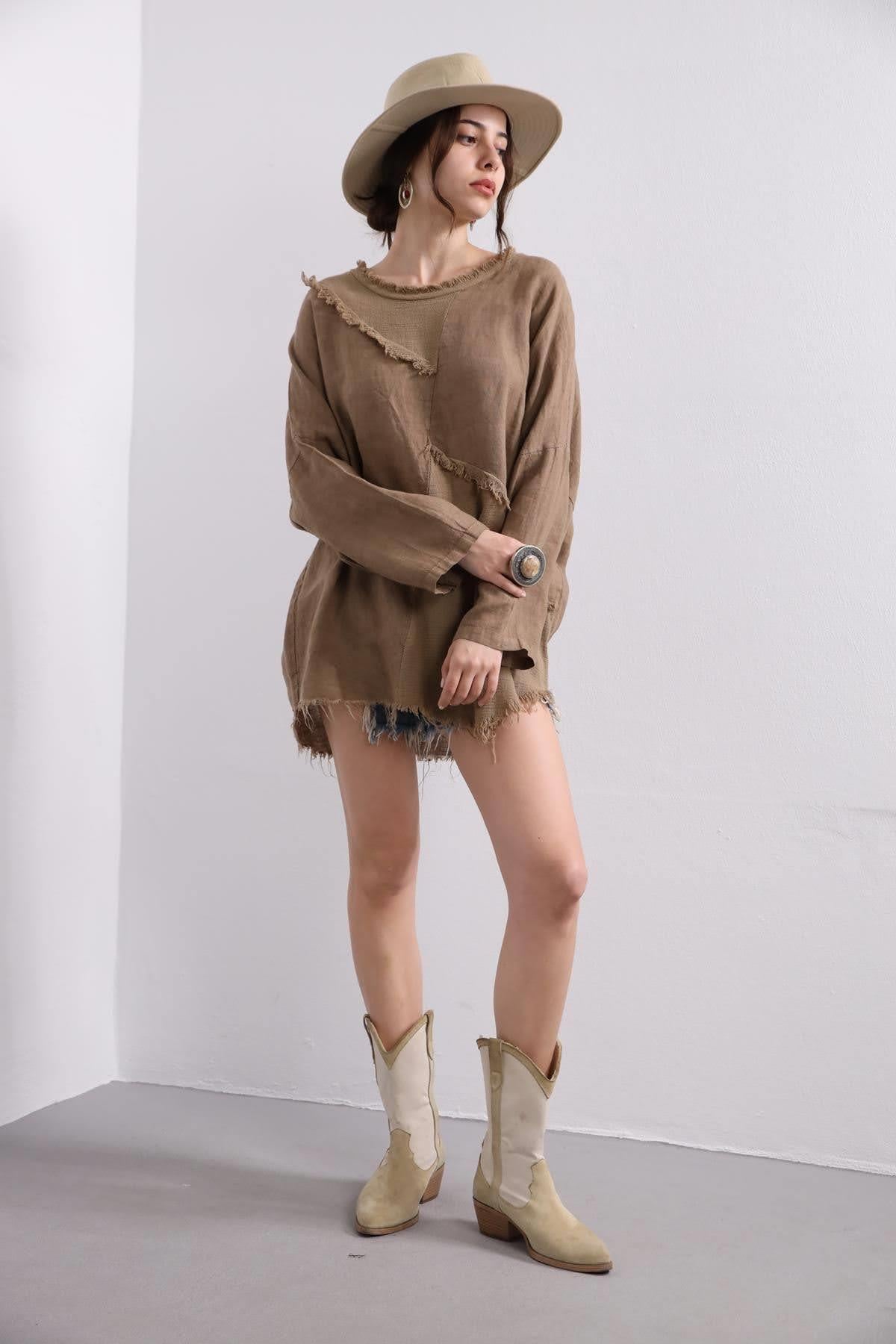 Camel Rengi Parça Detaylı Saçaklı Keten Bluz  - Şaman Butik Camel Rengi Parça Detaylı Saçaklı Keten Bluz