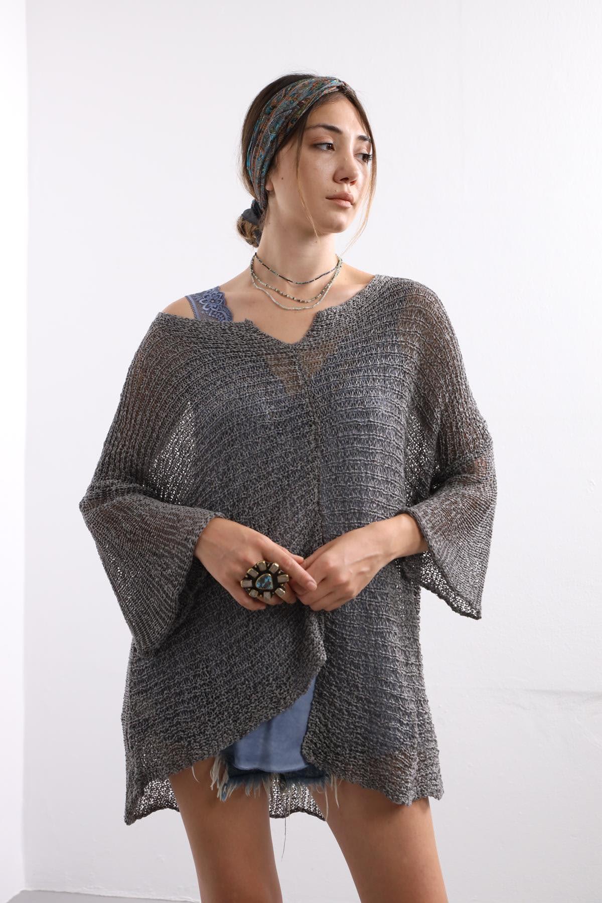 Gri Yakası Kesik Detay Merserize Bluz - Şaman Butik Gri Yakası Kesik Detay Merserize Bluz