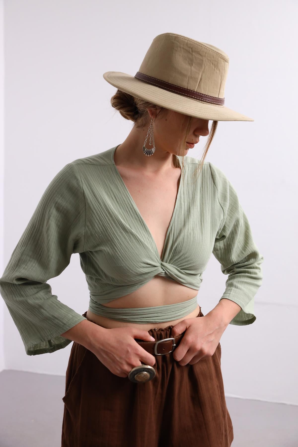 Mint Yeşili Bağlamalı Crop Bluz - Şaman Butik Mint Yeşili Bağlamalı Crop Bluz