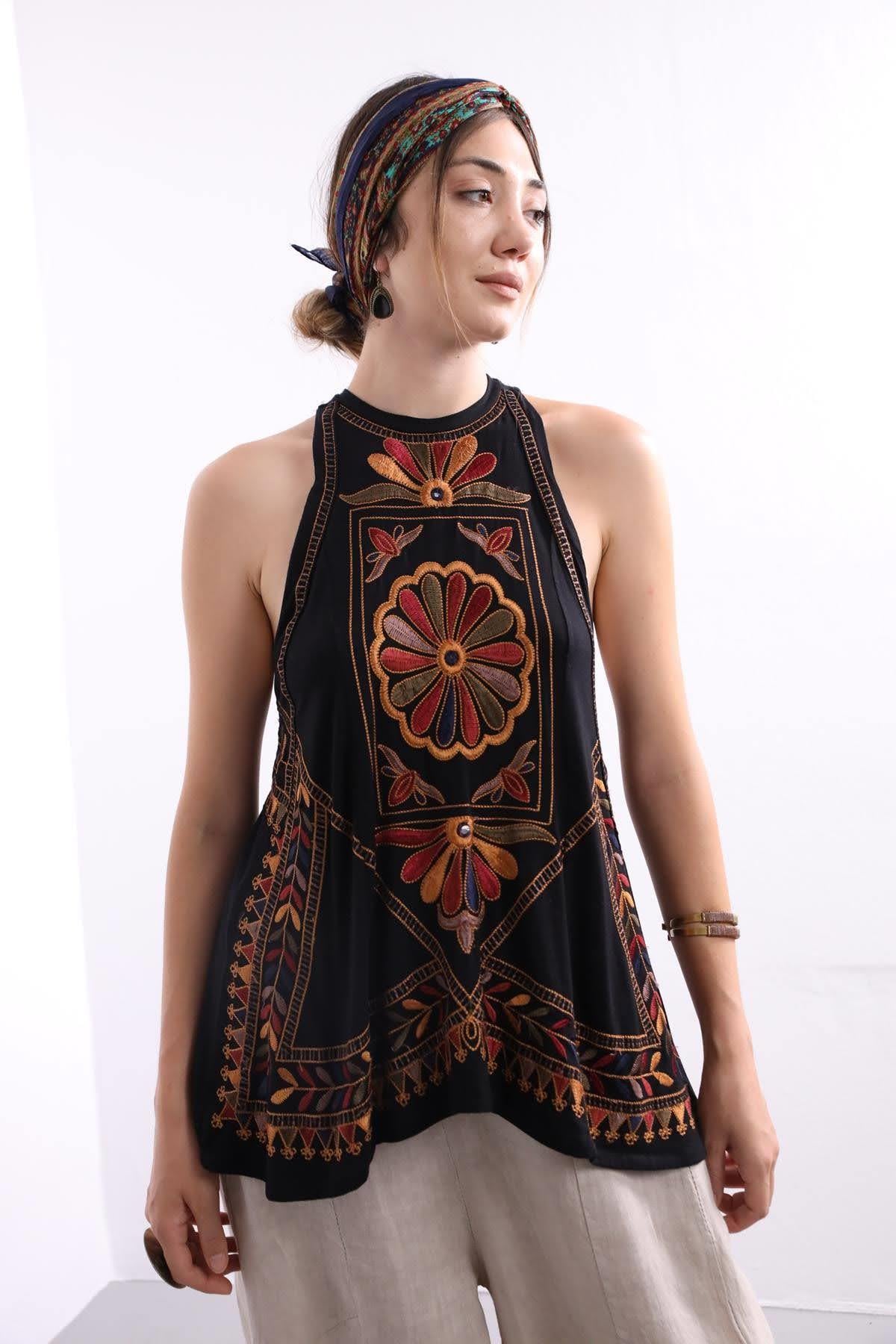 Siyah İşlemeli Bohem Bluz - Şaman Butik Siyah İşlemeli Bohem Bluz