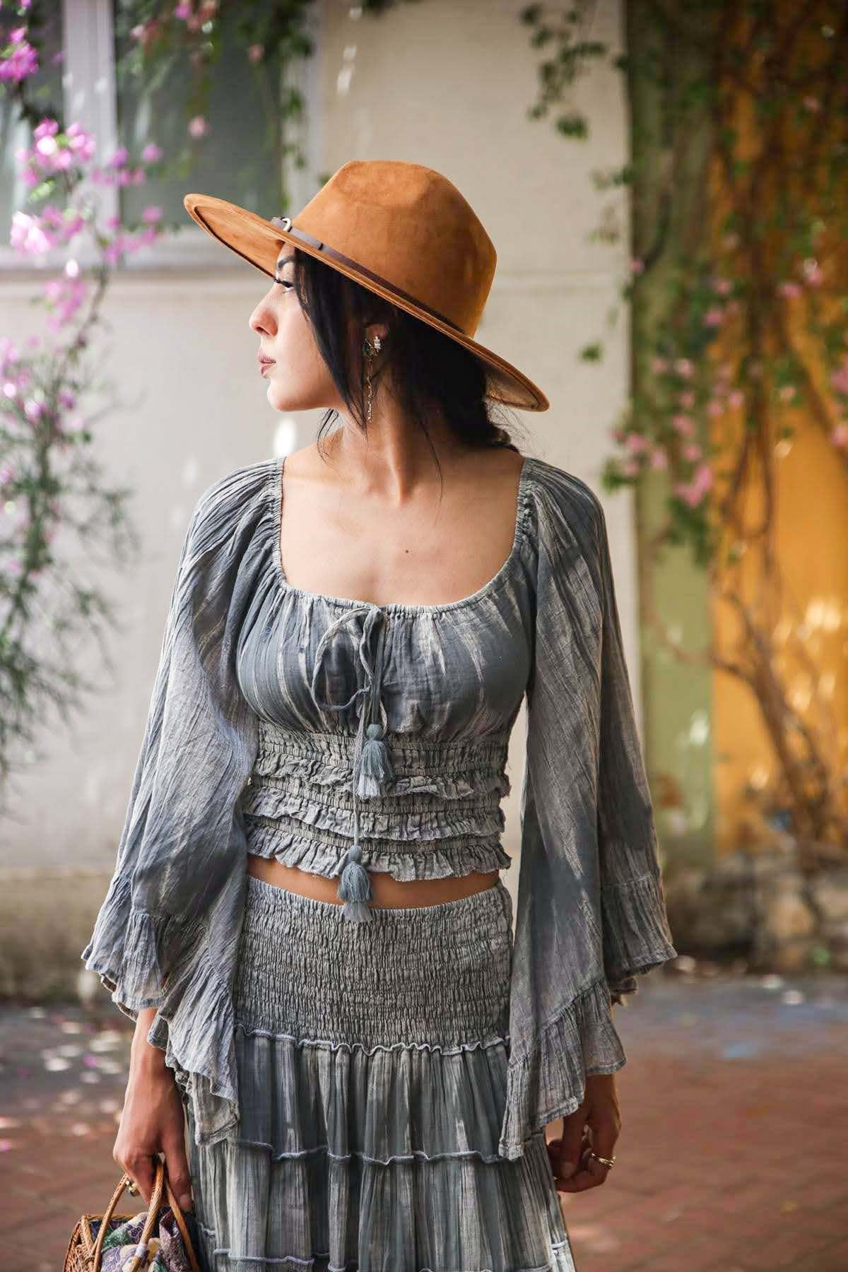 Gri Taşlanmış Kimono Kollu Crop Bluz