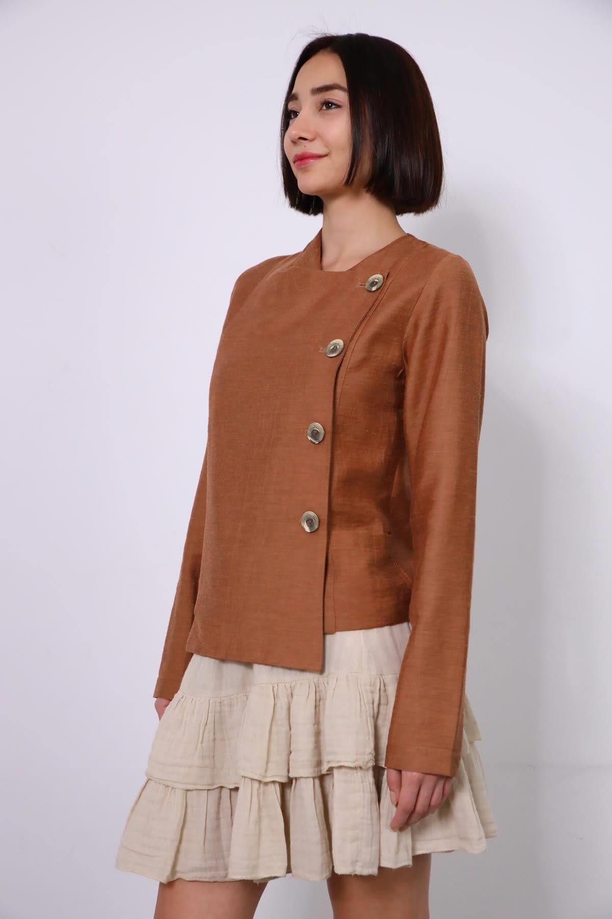 Kahverengi Yandan Düğmeli Keten Şık Ceket - Şaman Butik - Bohem Giyim ve Aksesuar | Kadın & Erkek Kahverengi Yandan Düğmeli Keten Şık Ceket