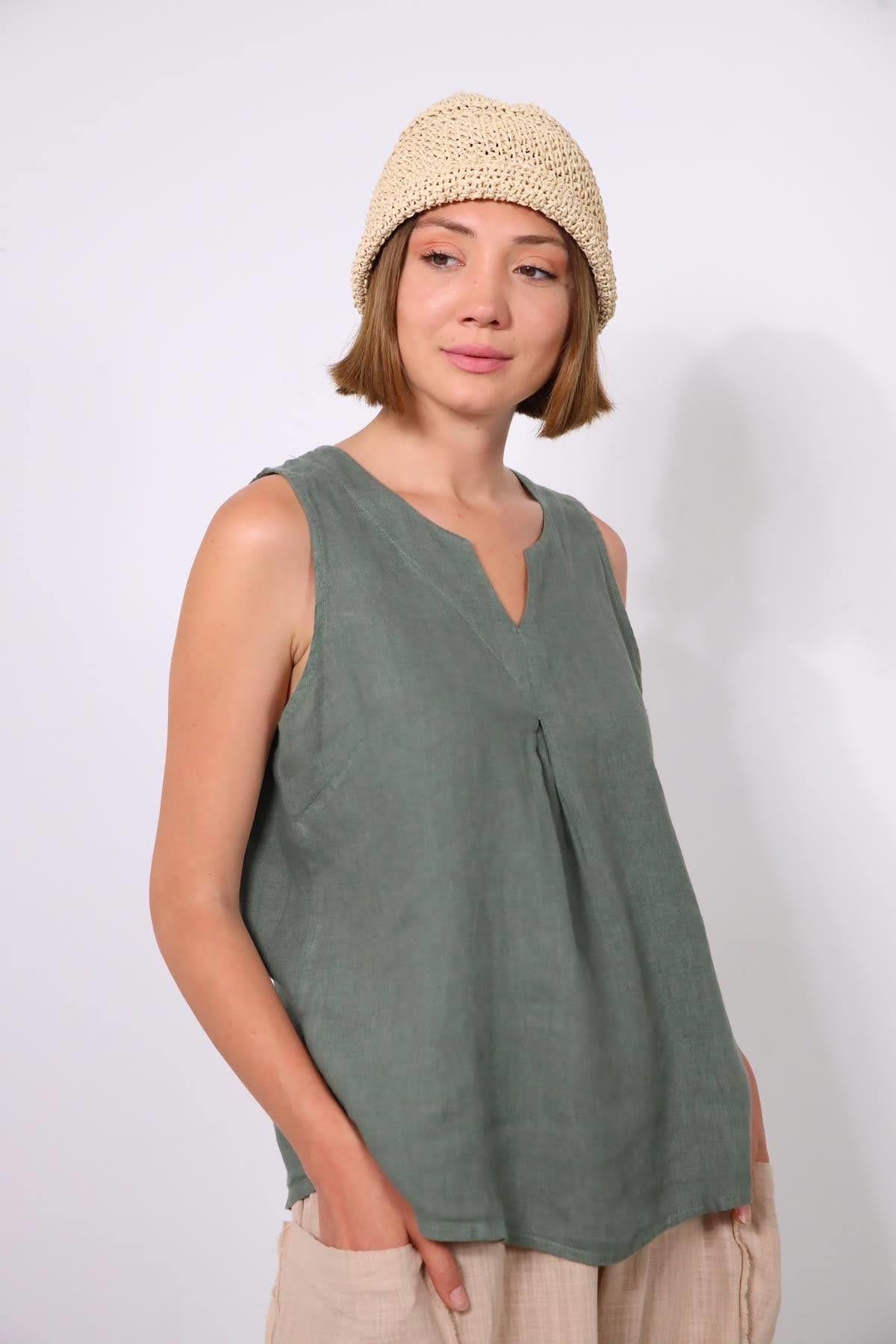 Haki Kesik Yaka Pileli Keten Kolsuz Bluz - Şaman Butik Haki Kesik Yaka Pileli Keten Kolsuz Bluz