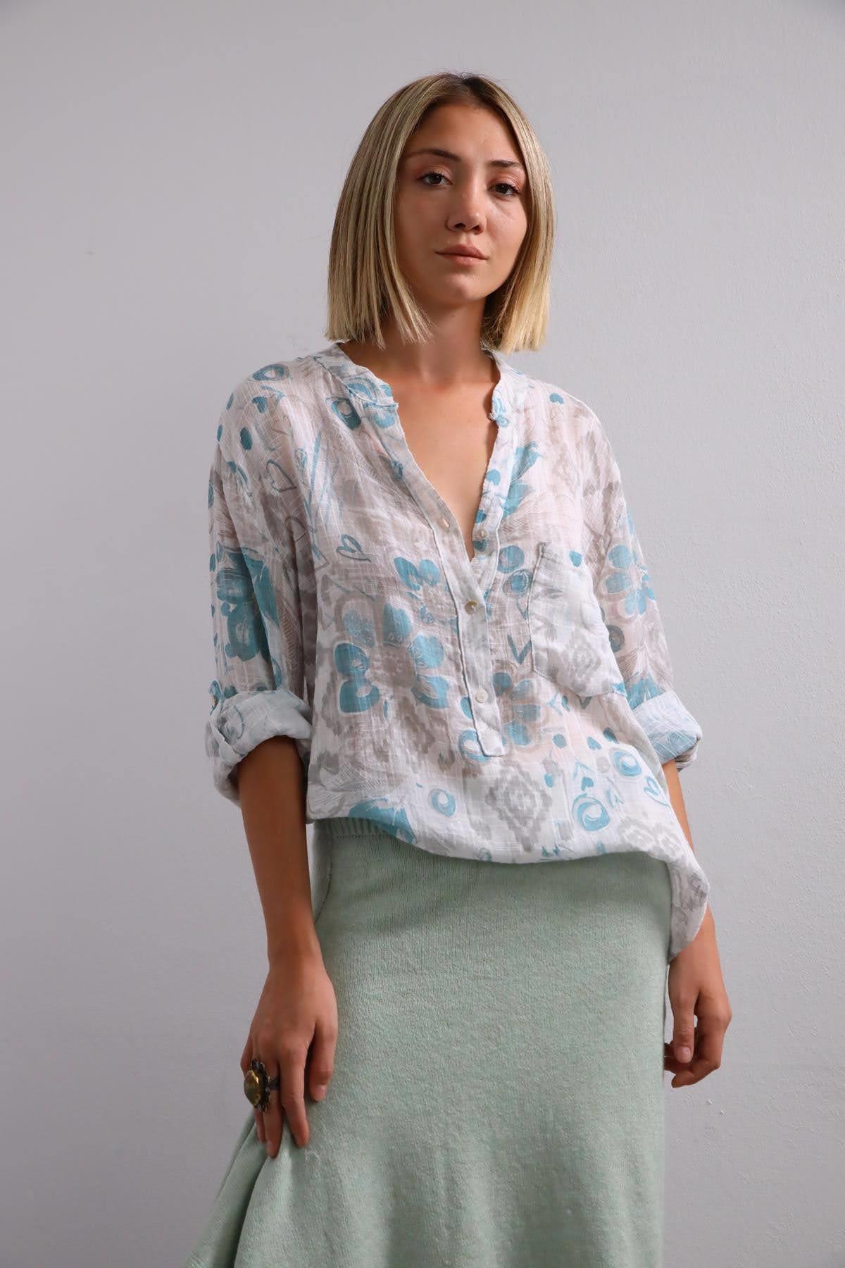 Beyaz Desenli Hakim Yaka Üç Düğmeli Gömlek - Şaman Butik Beyaz Desenli Hakim Yaka Üç Düğmeli Gömlek