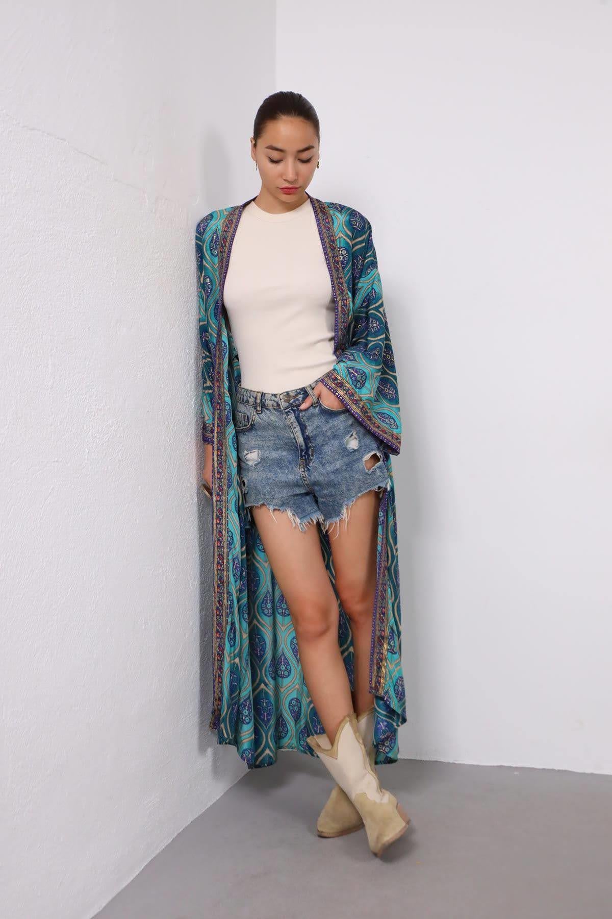 Turkuaz Şal Desen Gold Detaylı Kaftan - Şaman Butik Turkuaz Şal Desen Gold Detaylı Kaftan