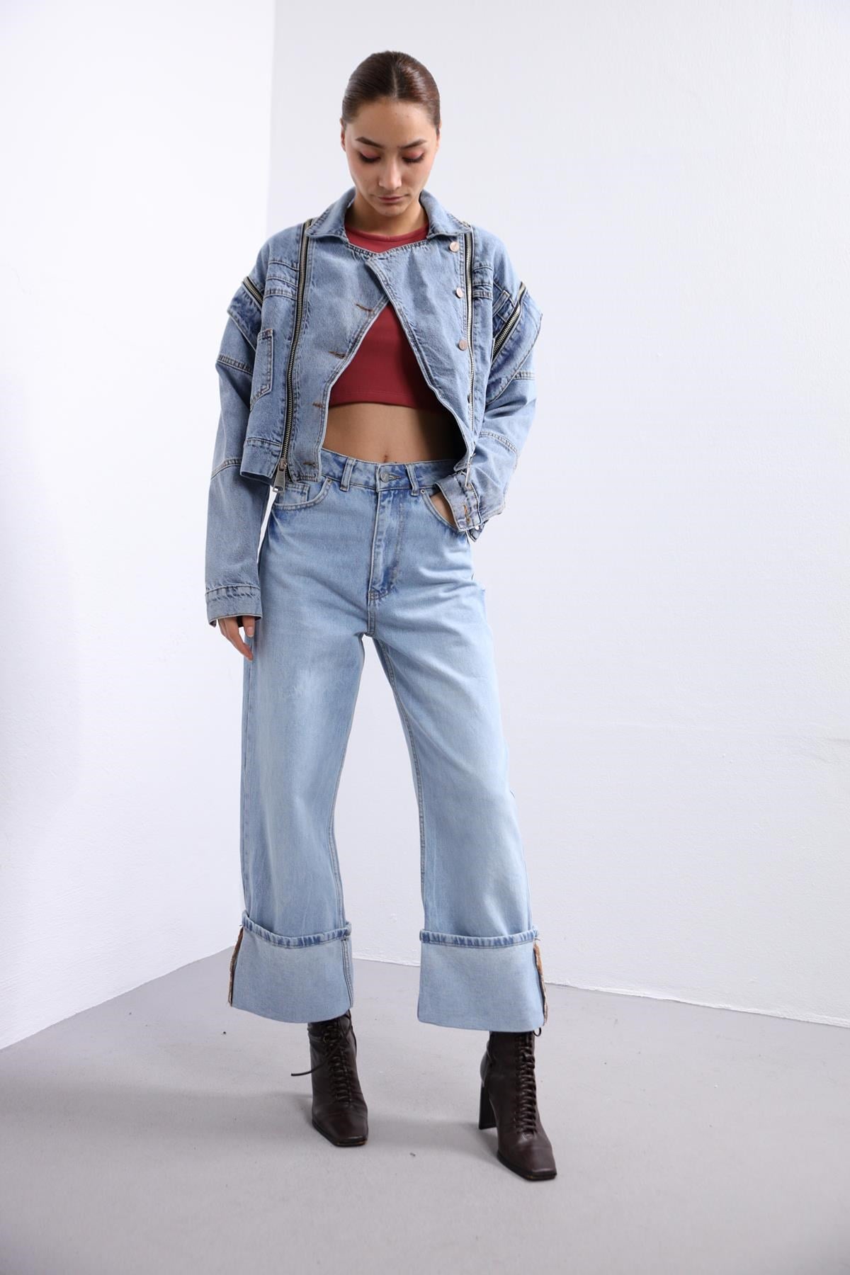 Mavi Fermuar Detaylı Kısa Kot Ceket - Şaman Butik Mavi Fermuar Detaylı Kısa Kot Ceket