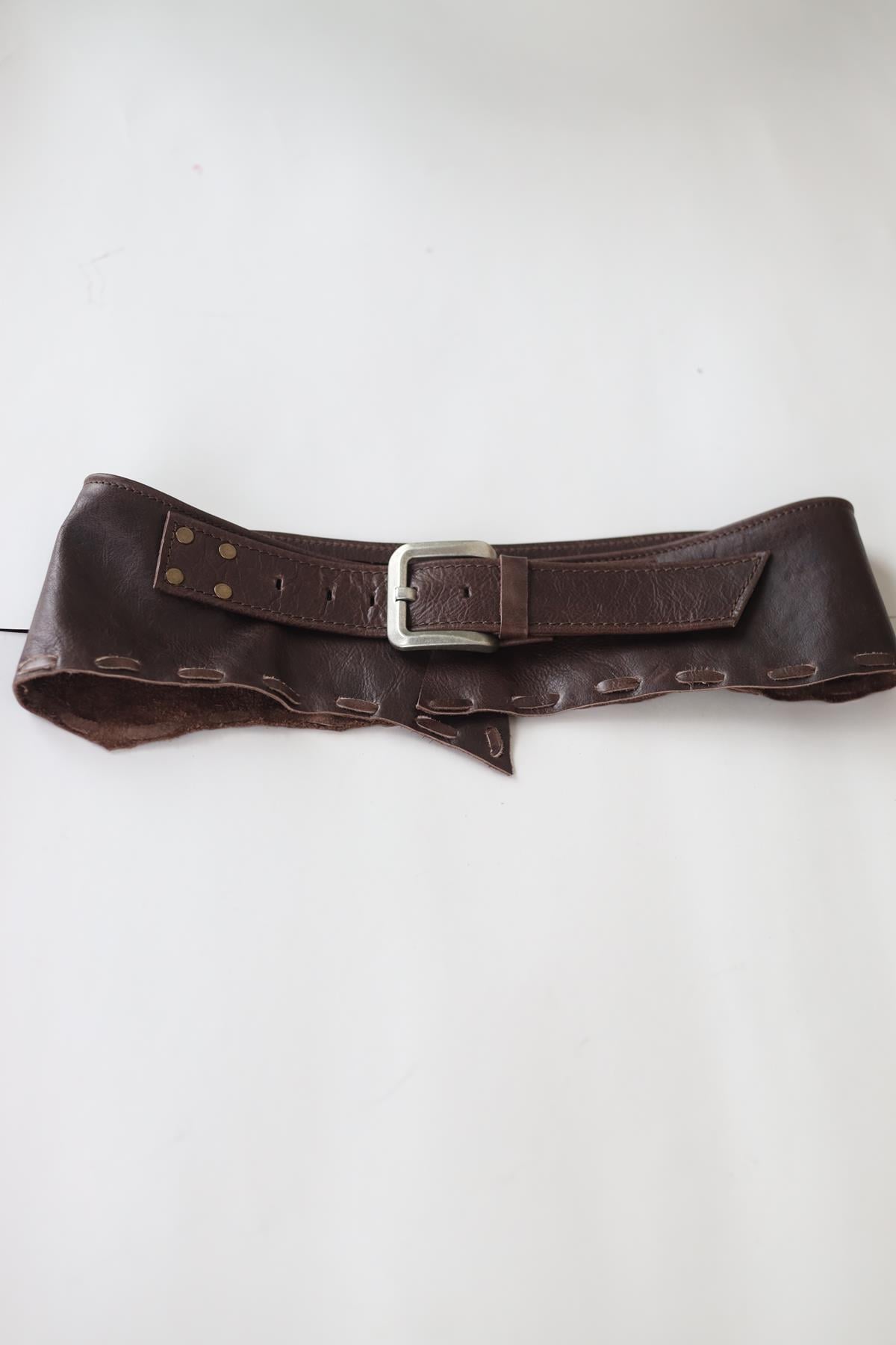 Kahverengi Parçalı Deri Kemer