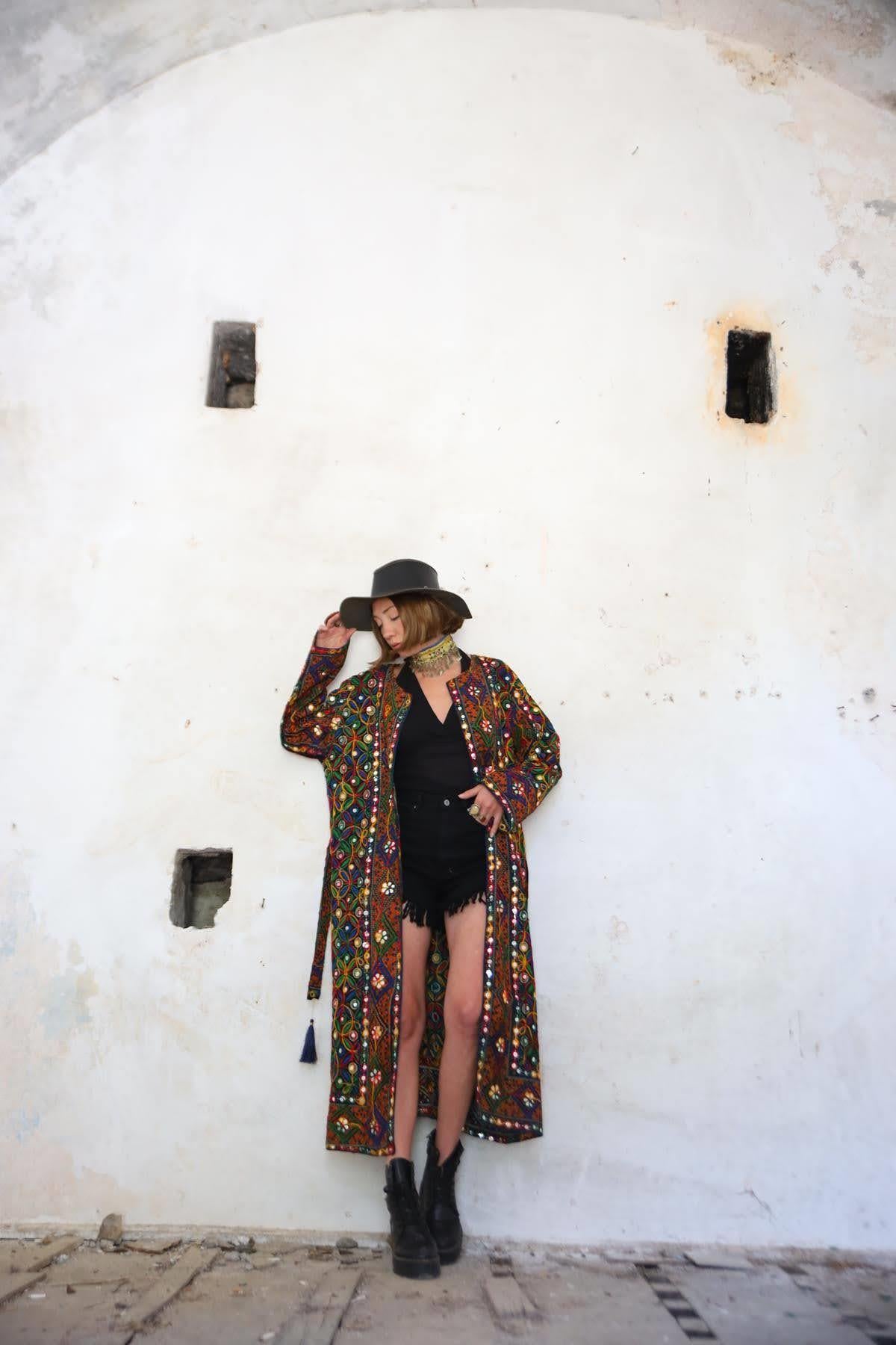 Lacivert Aynalı İşlemeli Çift Taraflı Otantik Kaftan - Şaman Butik Lacivert Aynalı İşlemeli Çift Taraflı Otantik Kaftan