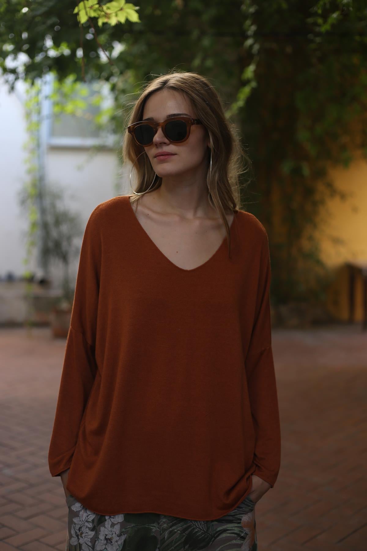 Kiremit Rengi V Yaka Yumuşak Doku Angora Bluz