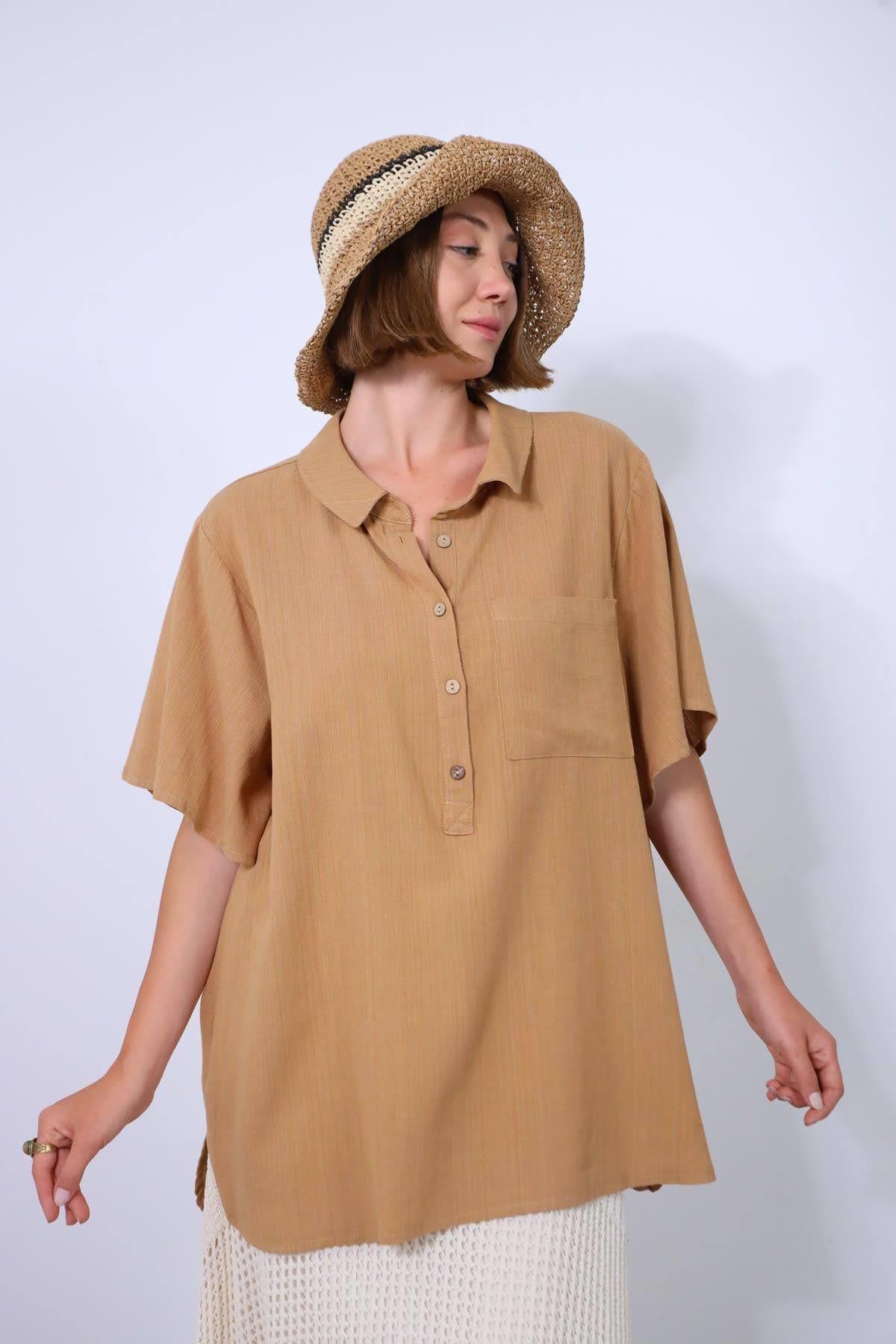 Camel Rengi Yarım Düğmeli Keten Gömlek - Şaman Butik Camel Rengi Yarım Düğmeli Keten Gömlek