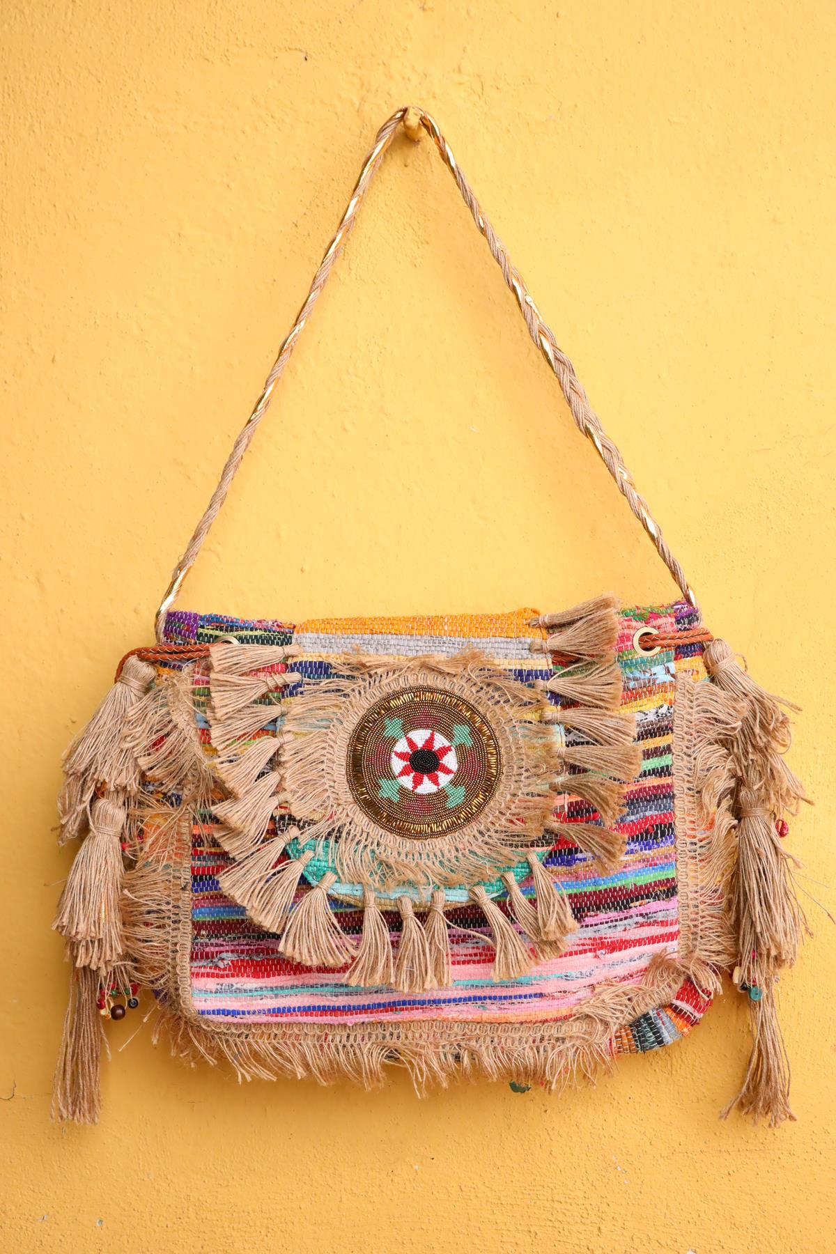 Renkli Deri Büzgülü İşlemeli Bohem Çanta - Şaman Butik Renkli Deri Büzgülü İşlemeli Bohem Çanta