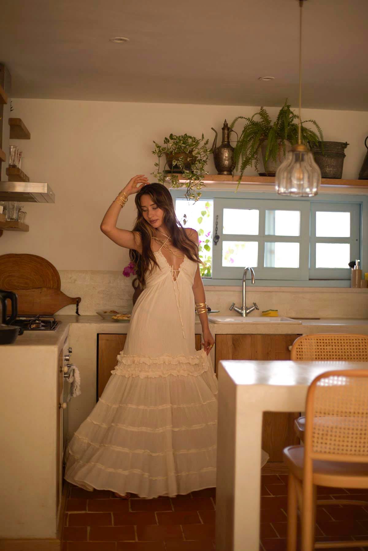 Ekru İp Askılı Büzgülü Volanlı Bohem Elbise