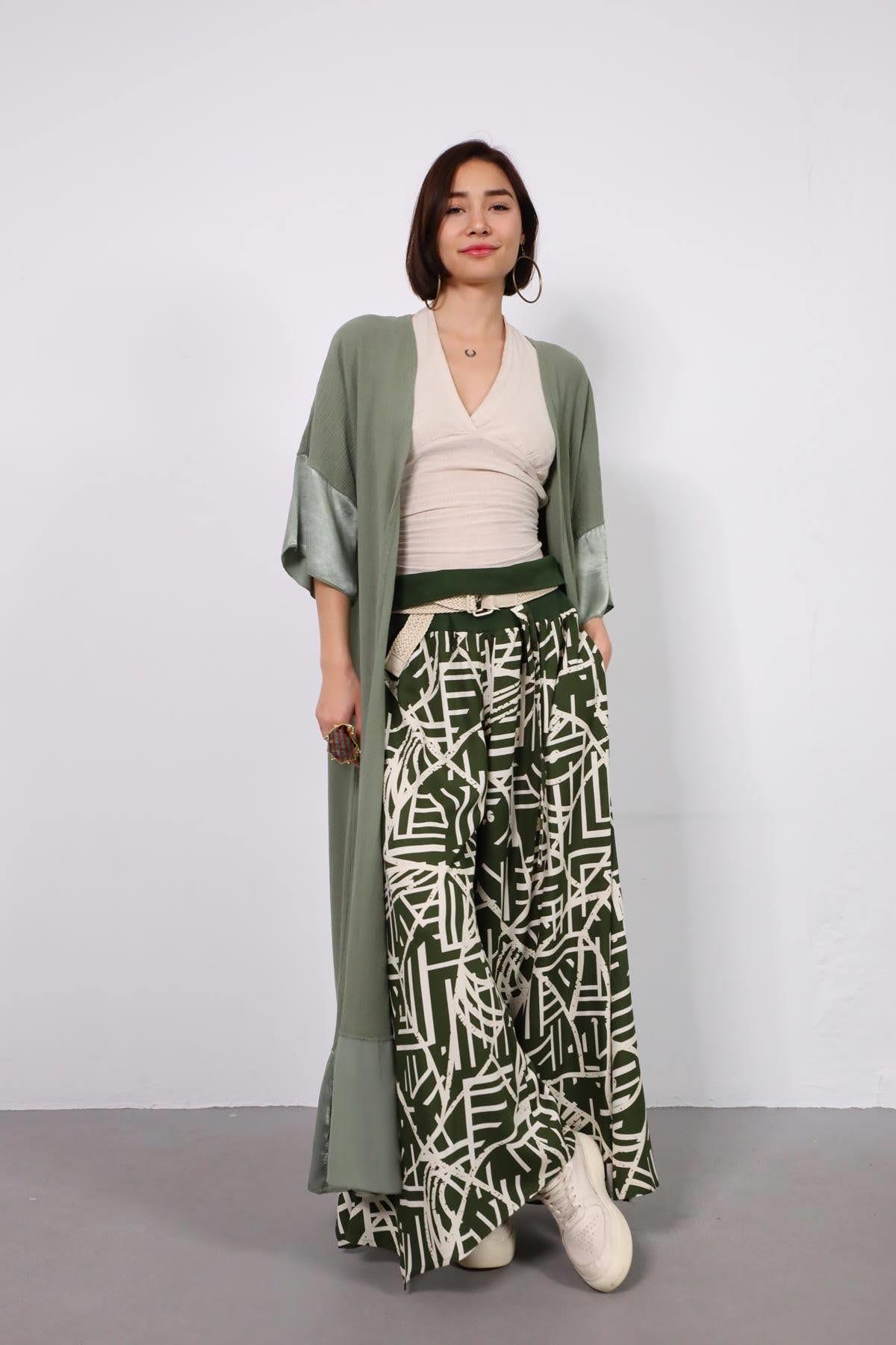 Haki Desenli Beli İpli Yırtmaçlı Yarasa Pantolon - Şaman Butik Haki Desenli Beli İpli Yırtmaçlı Yarasa Pantolon