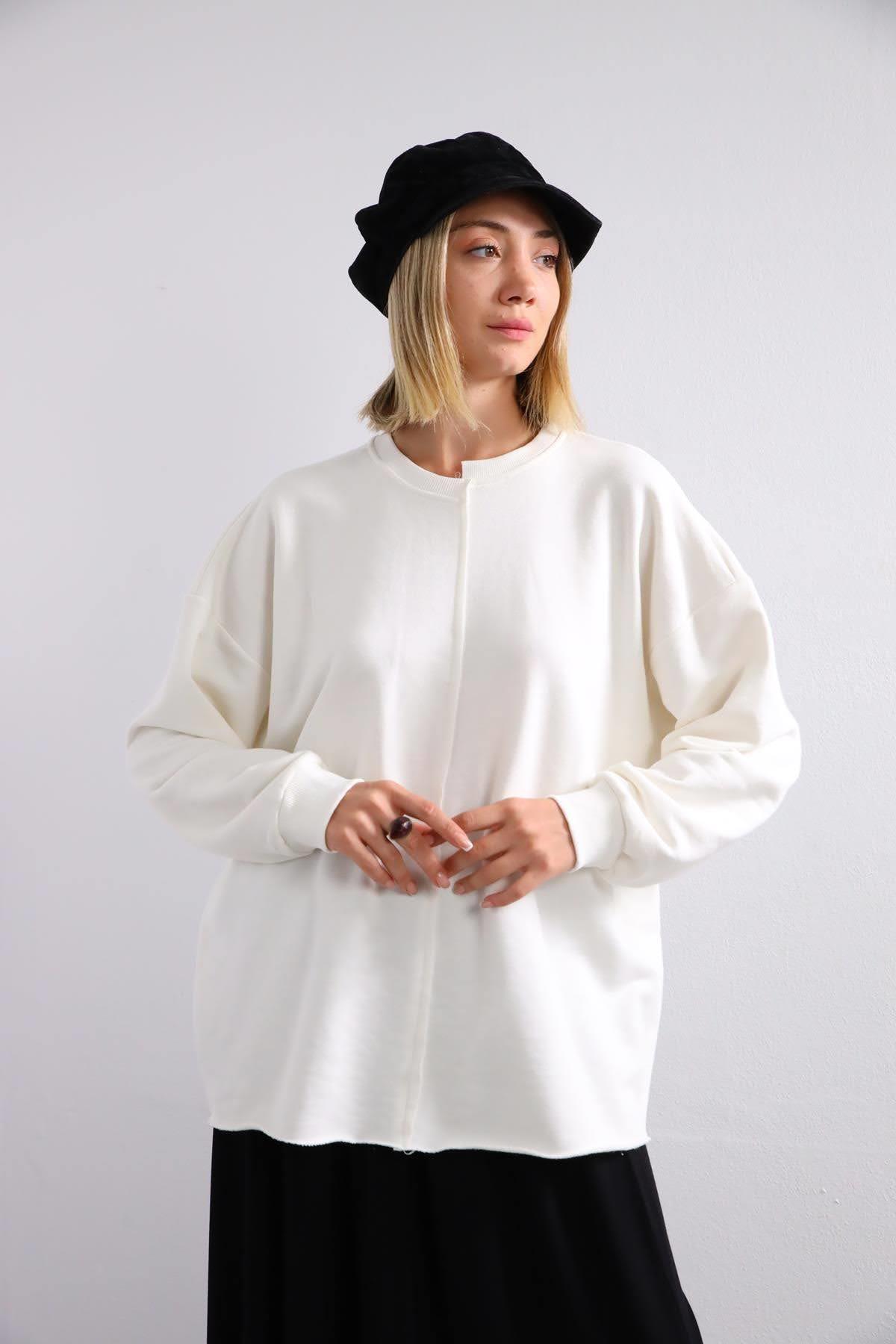 Beyaz Önü Dikişli Sweat - Şaman Butik Beyaz Önü Dikişli Sweat