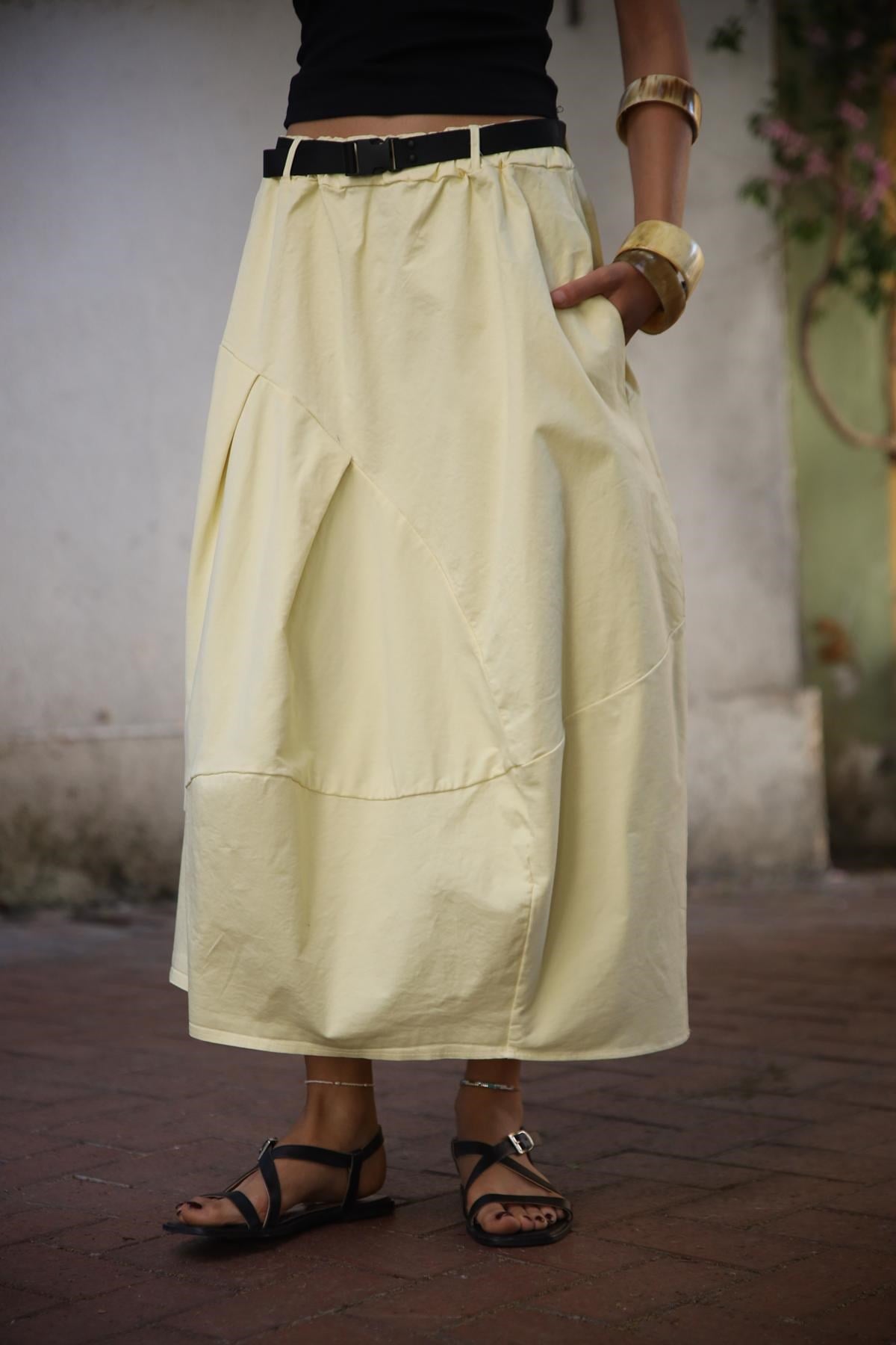 Butter Yellow Asimetrik Parça Dikişli Etek