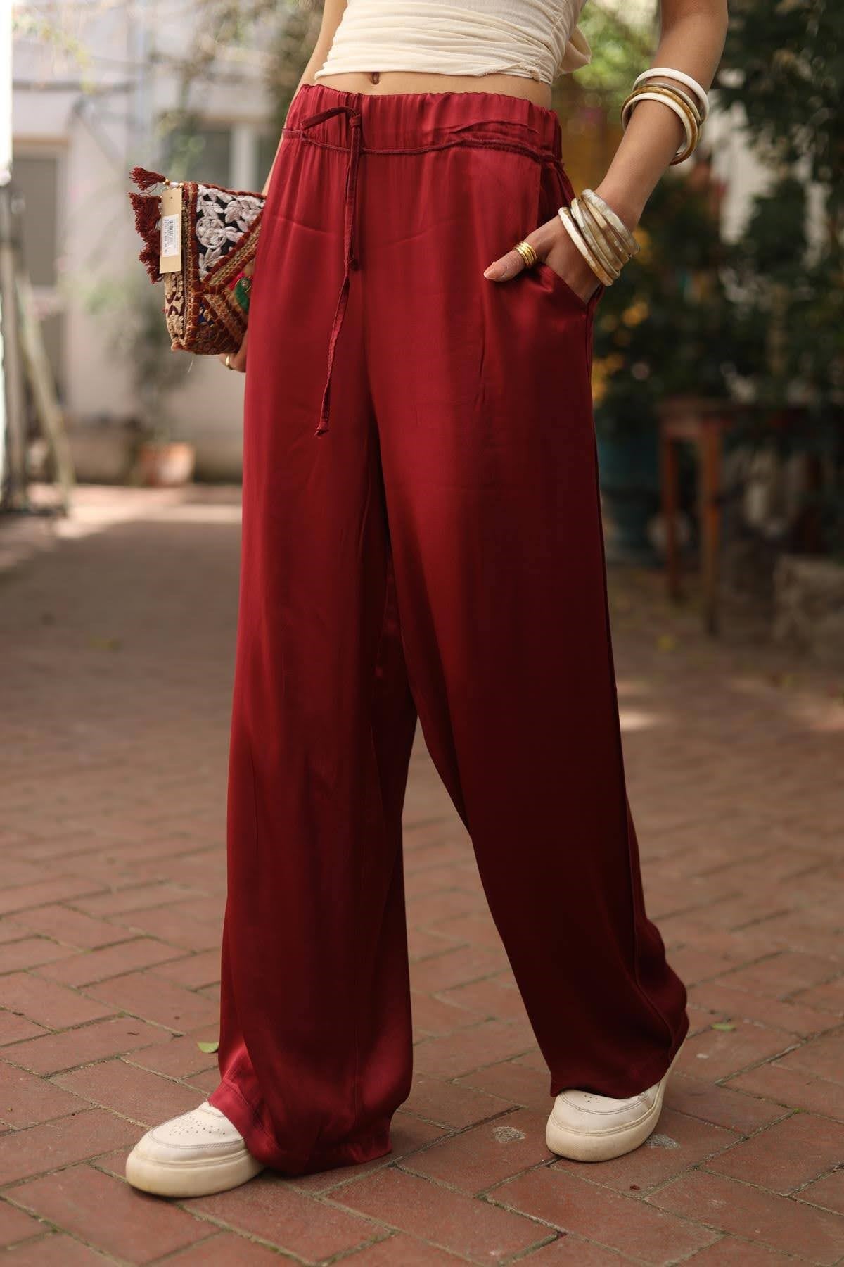 Bordo Beli Volanlı Saten Pantolon