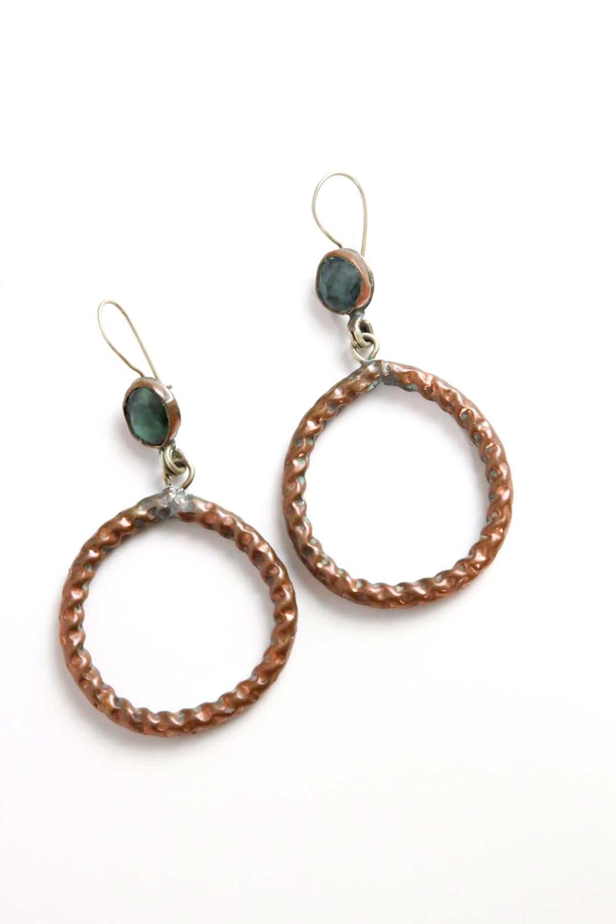 Yeşil Taşlı Uzun Halka Detay Kolye- Şaman Butik Yeşil Taşlı Uzun Halka Detay Kolye