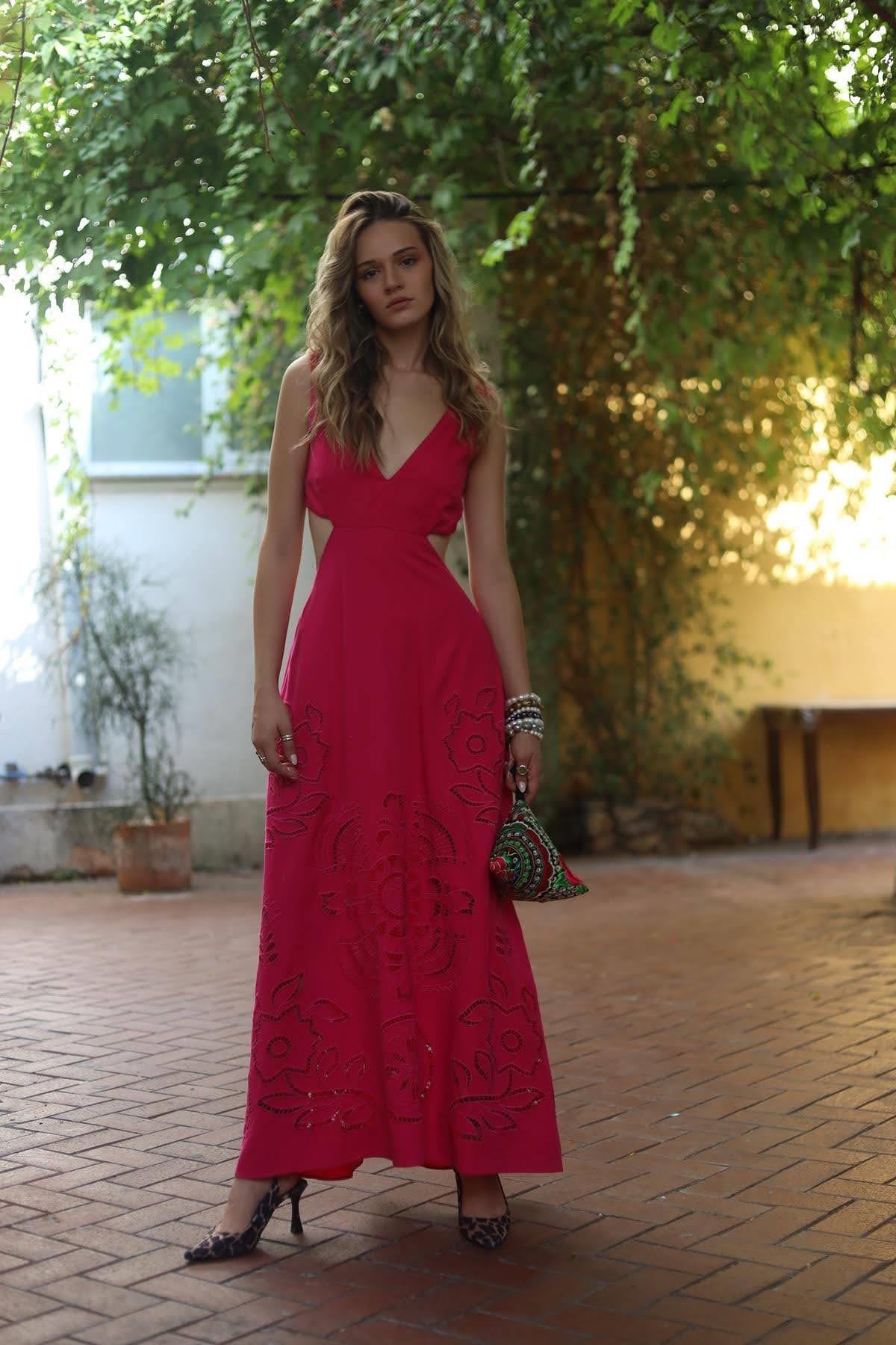 Fuşya Askılı Sırt Dekolteli Ajurlu Elbise