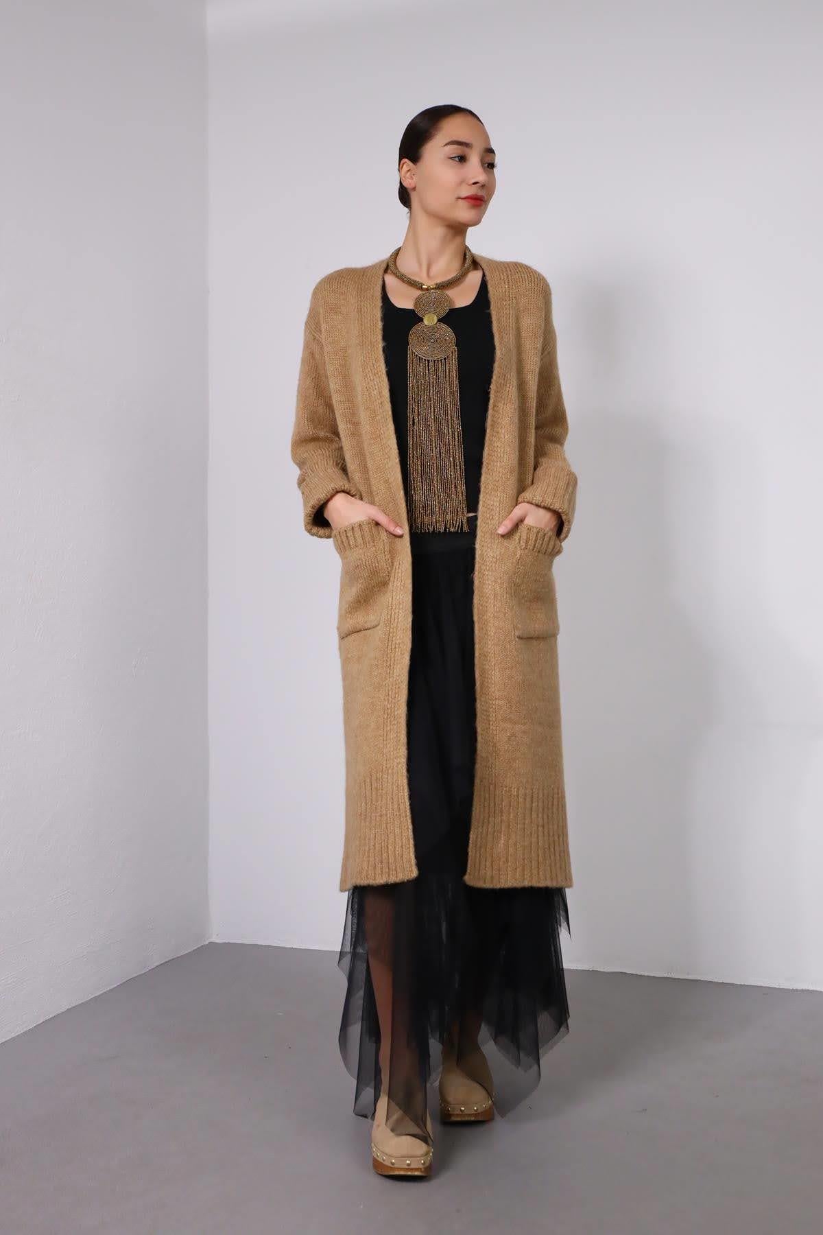 Camel Rengi Cepli Uzun Hırka - Şaman Butik Camel Rengi Cepli Uzun Hırka