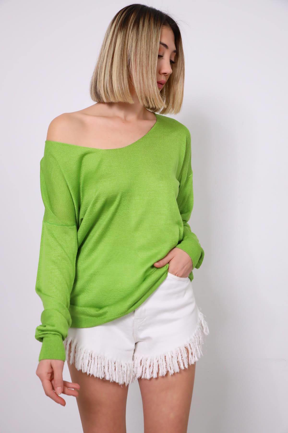 Yeşil V Yaka Triko Kazak - Şaman Butik Yeşil V Yaka Triko Kazak