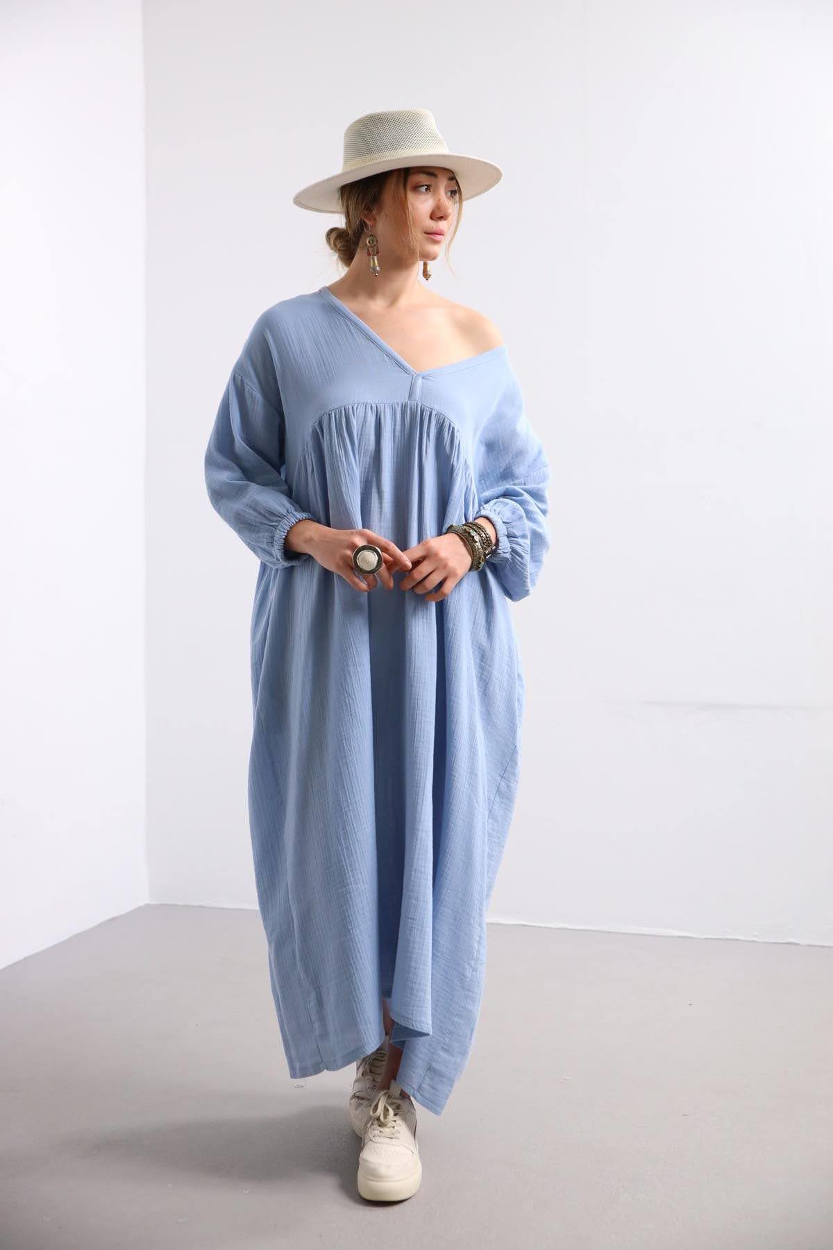 Açık Mavi Kolları Biyeli Müslin Elbise - Şaman Butik Açık Mavi Kolları Biyeli Müslin Elbise