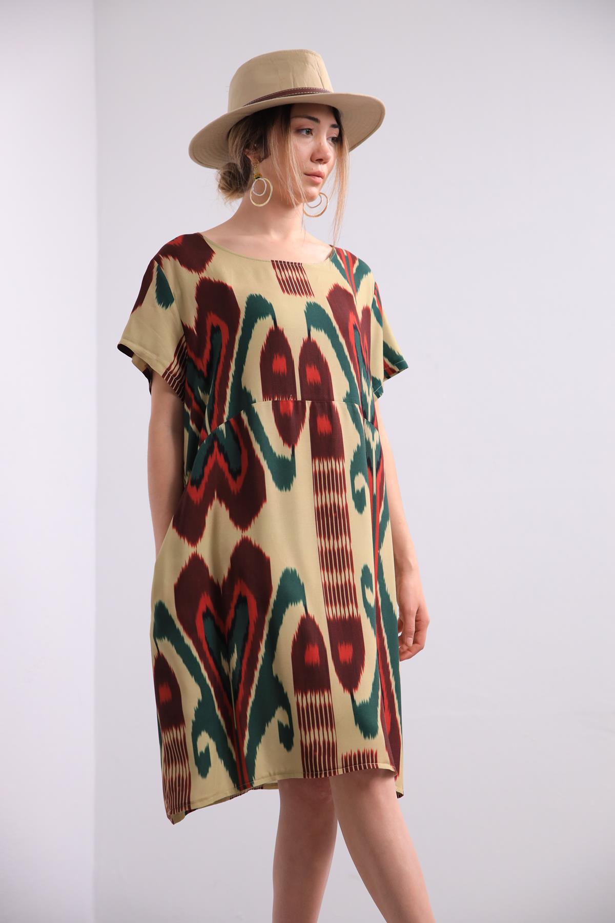 Batik Desenli Kısa Kollu Elbise - Şaman Butik Batik Desenli Kısa Kollu Elbise